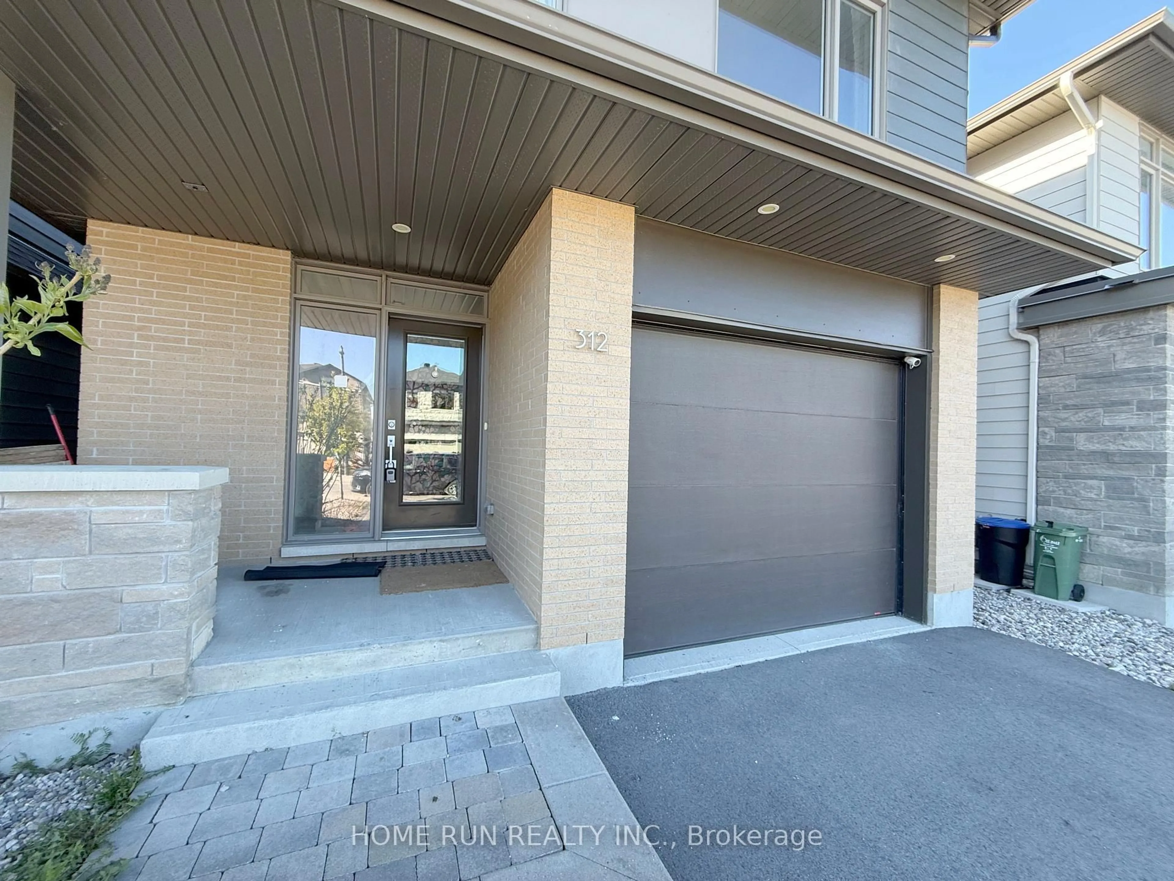 Unknown for 312 Lysander Pl, Ottawa Ontario K1K 4K7