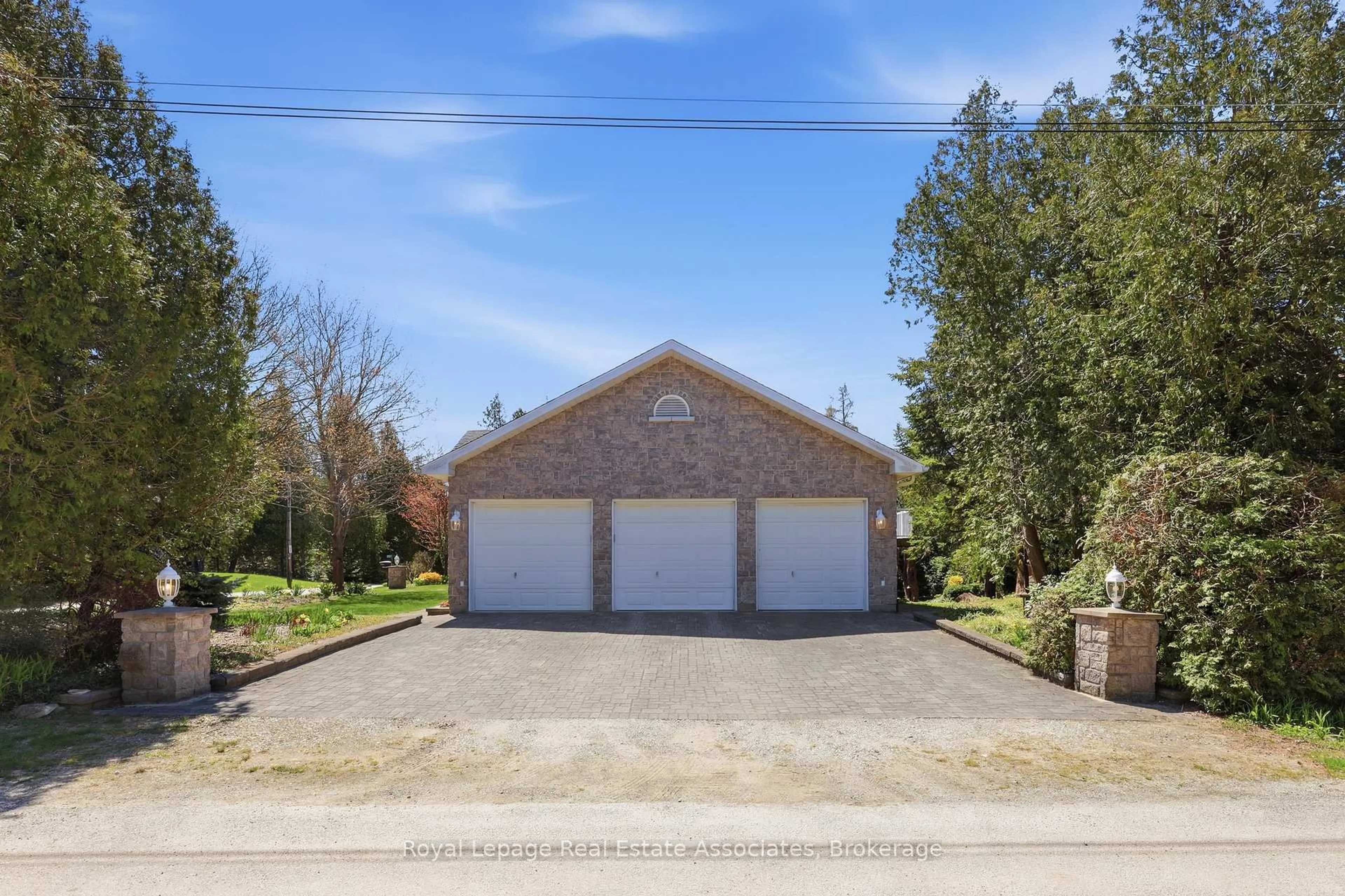 Indoor garage for 422 Third Ave, South Bruce Peninsula Ontario N0H 2G0