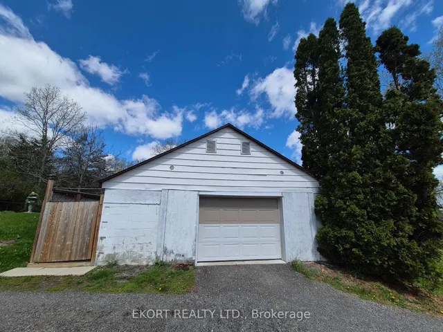 101 Barley Rd, Prince Edward County 2