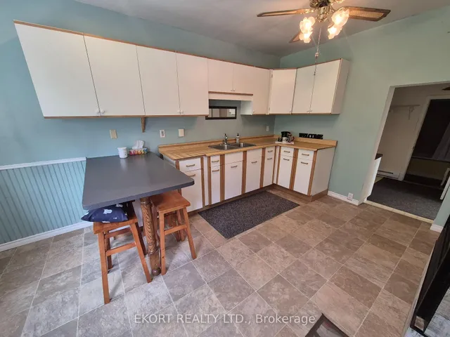 101 Barley Rd, Prince Edward County 5