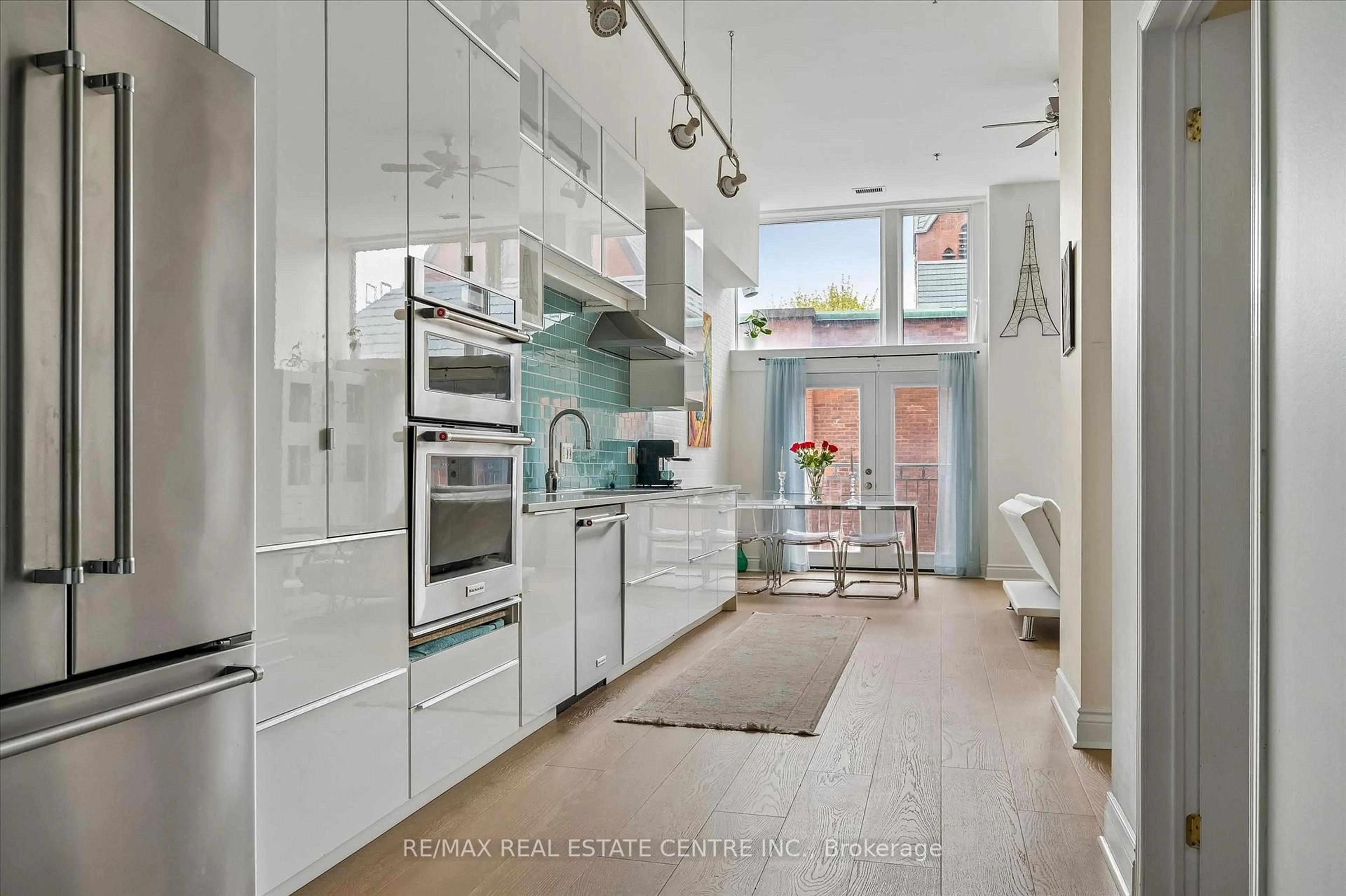 Contemporary kitchen, ceramic/tile floor for 276 King St #213, Kitchener Ontario N2G 1B6