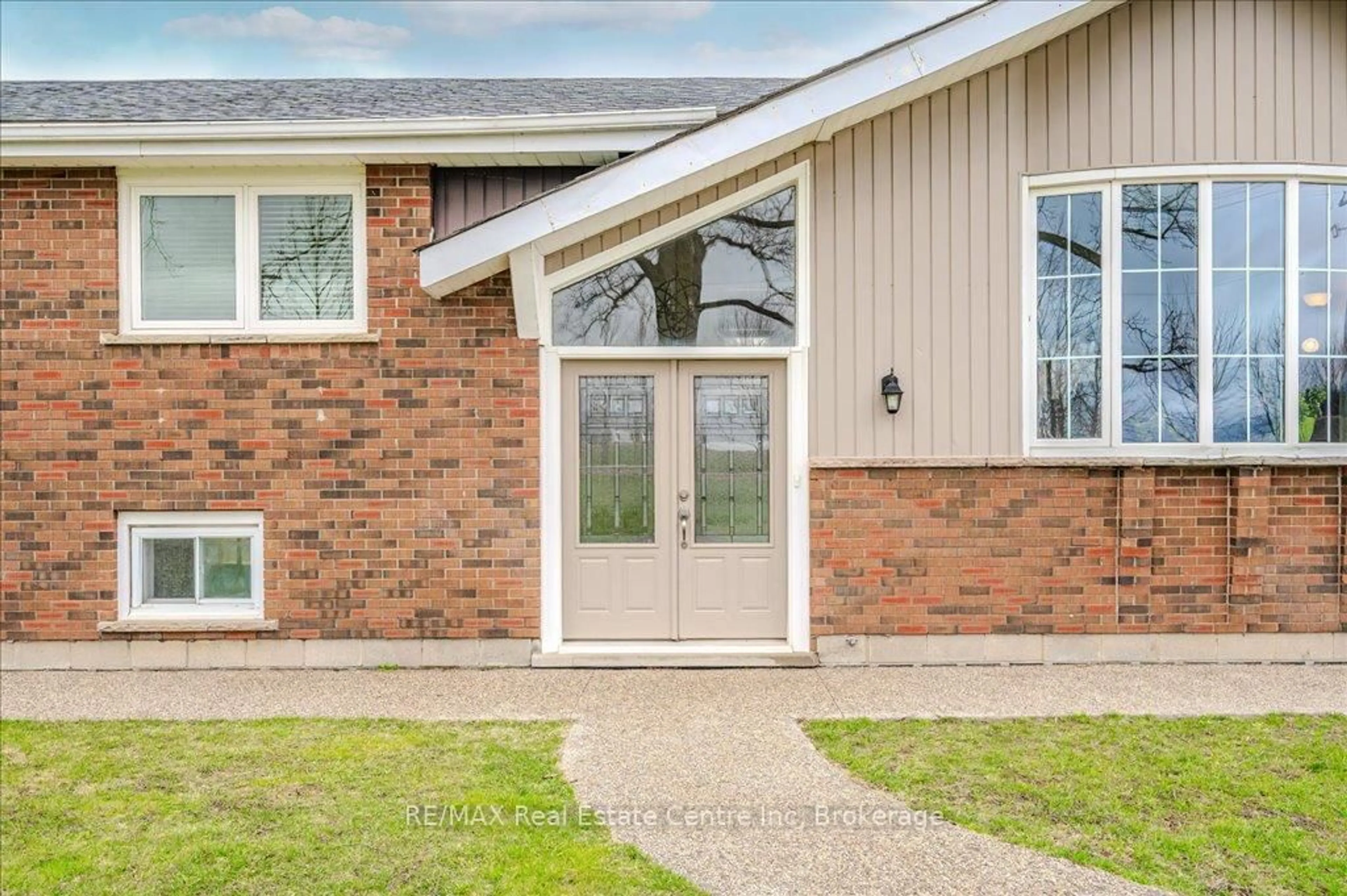 Home with brick exterior material, street for 5259 WELLINGTON RD 29, Guelph/Eramosa Ontario N0B 2K0