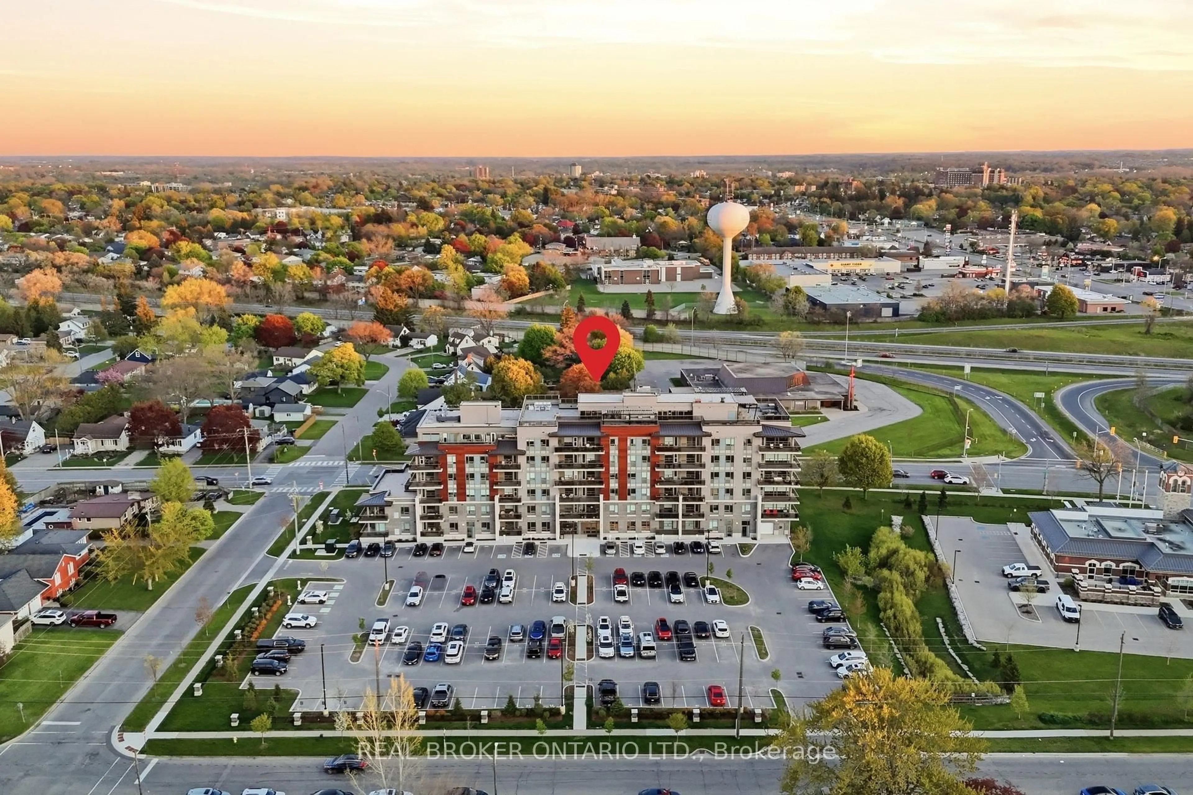 A pic from outside/outdoor area/front of a property/back of a property/a pic from drone, city buildings view from balcony for 34 Norman St #313, Brantford Ontario N3R 2Y1