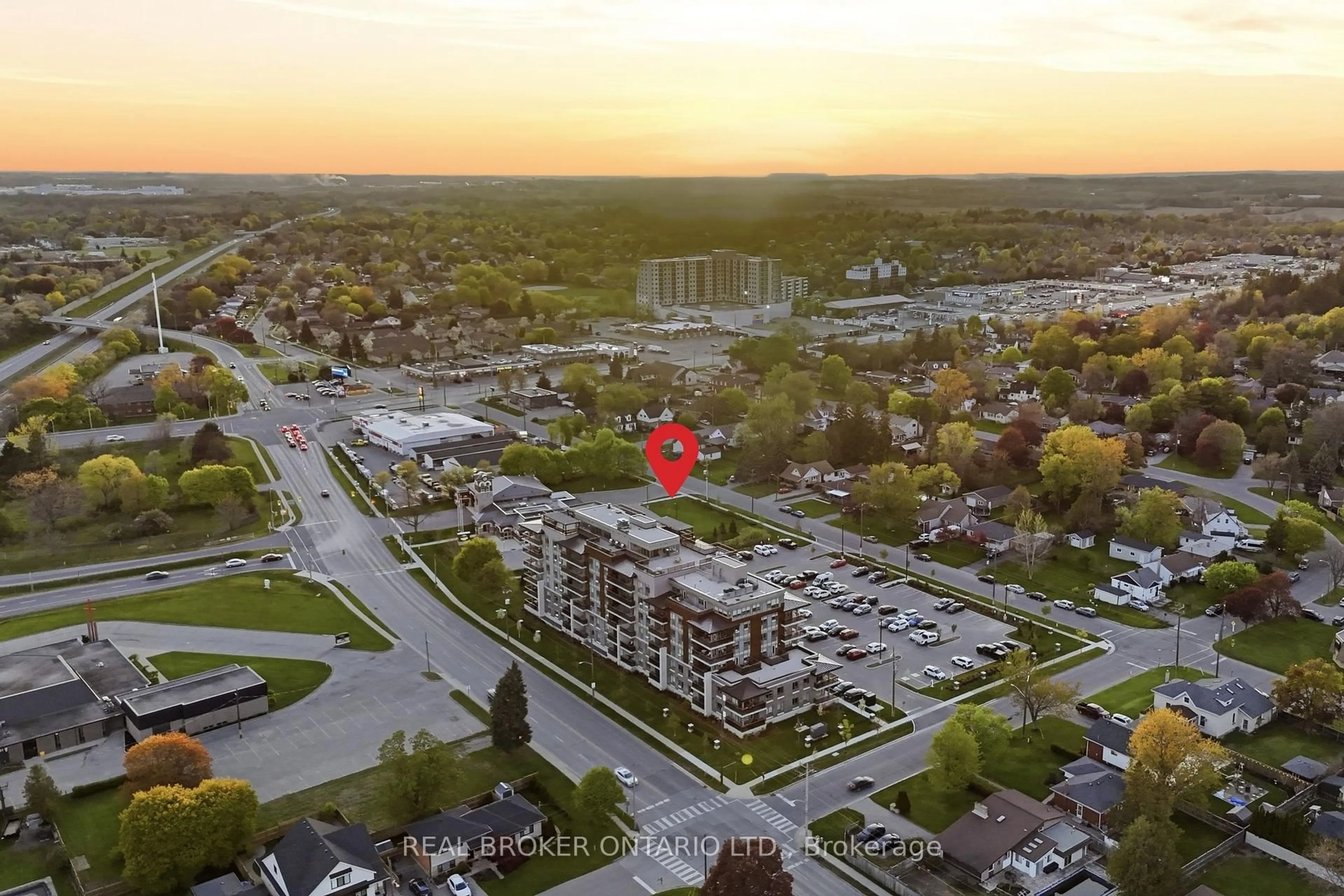 A pic from outside/outdoor area/front of a property/back of a property/a pic from drone, mountain view for 34 Norman St #313, Brantford Ontario N3R 2Y1
