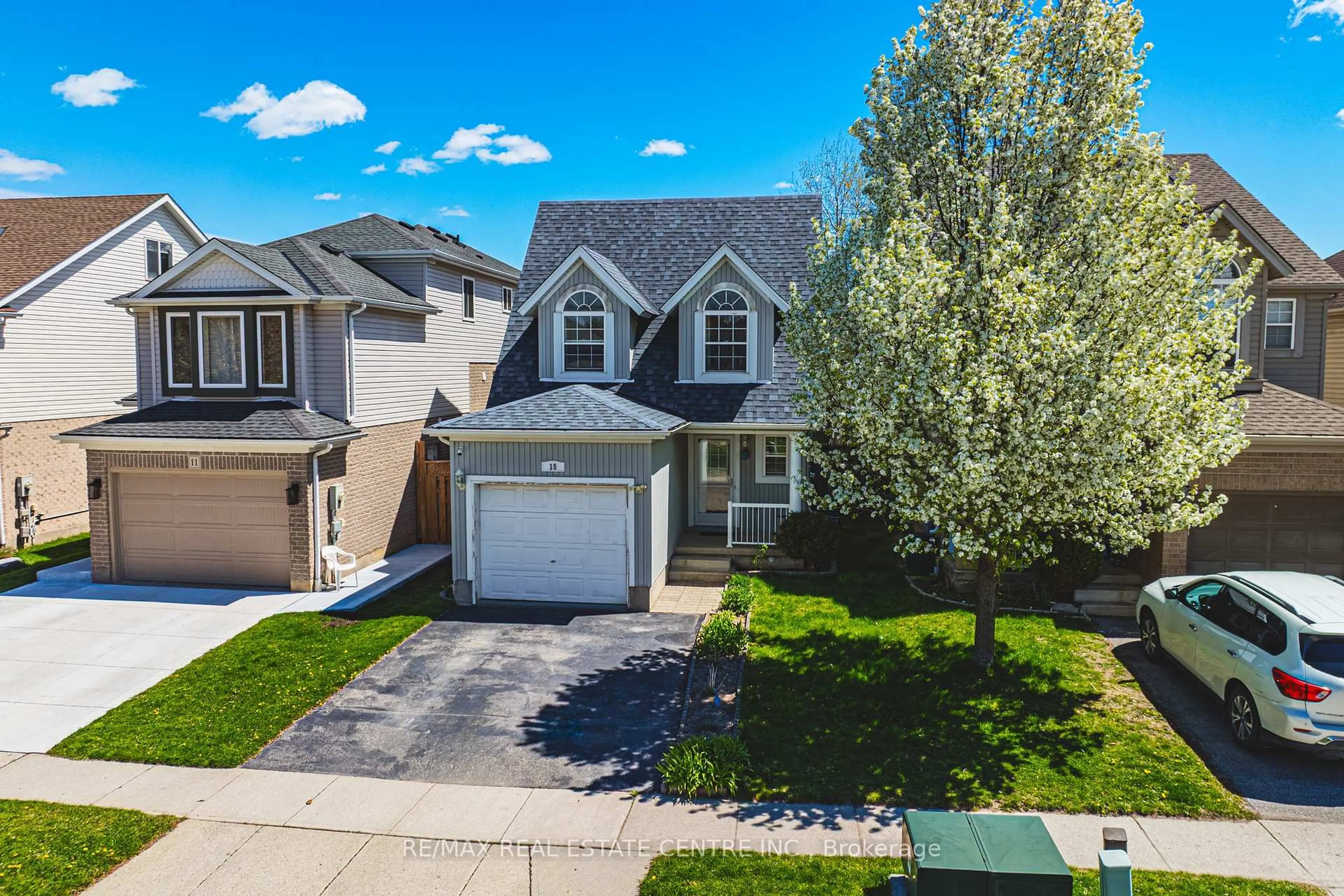 A pic from outside/outdoor area/front of a property/back of a property/a pic from drone, street for 15 Lardner St, Cambridge Ontario N3C 4K6