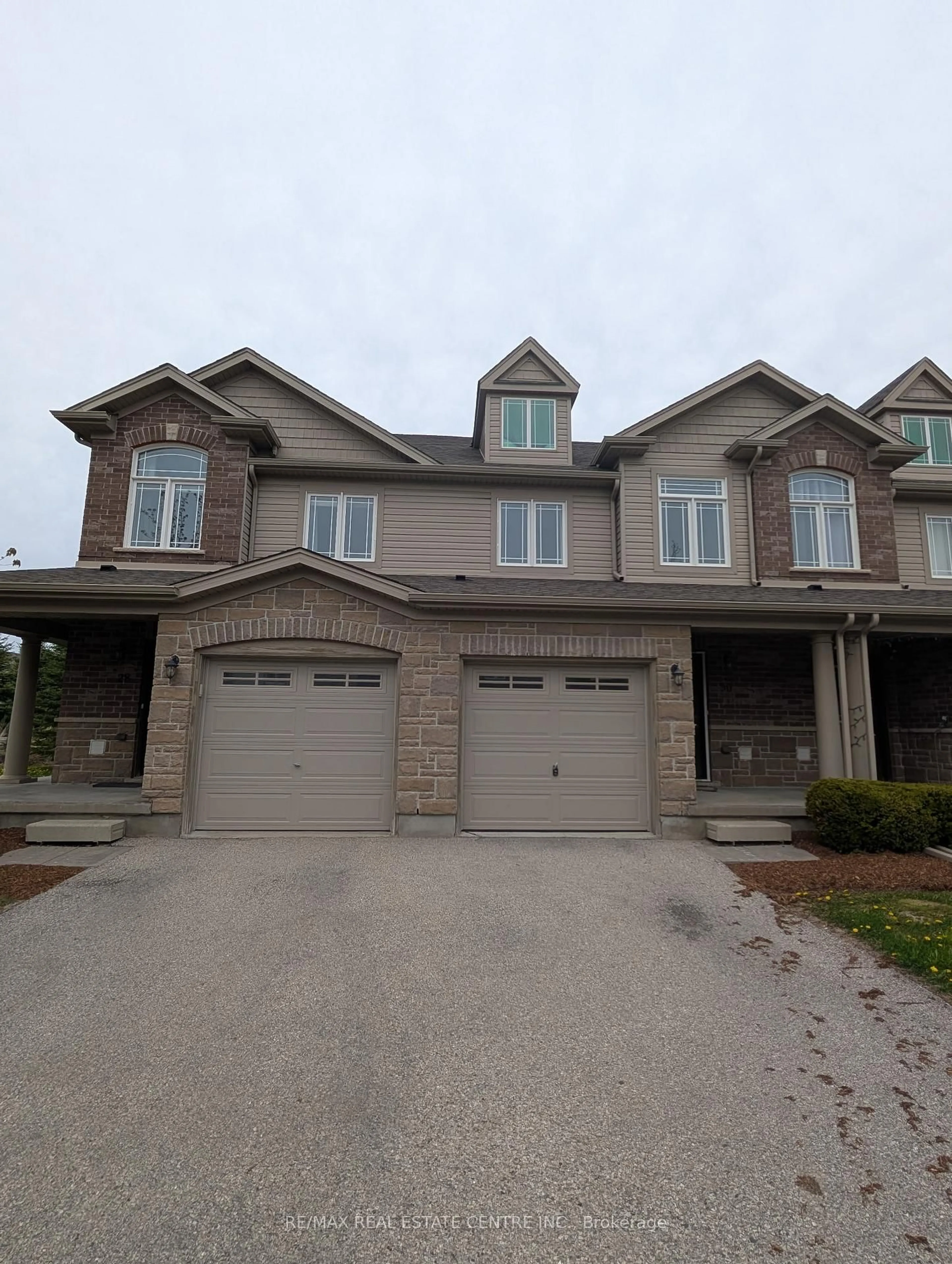 Home with brick exterior material, building for 30 Oldfield Dr, Guelph Ontario N1L 0K7
