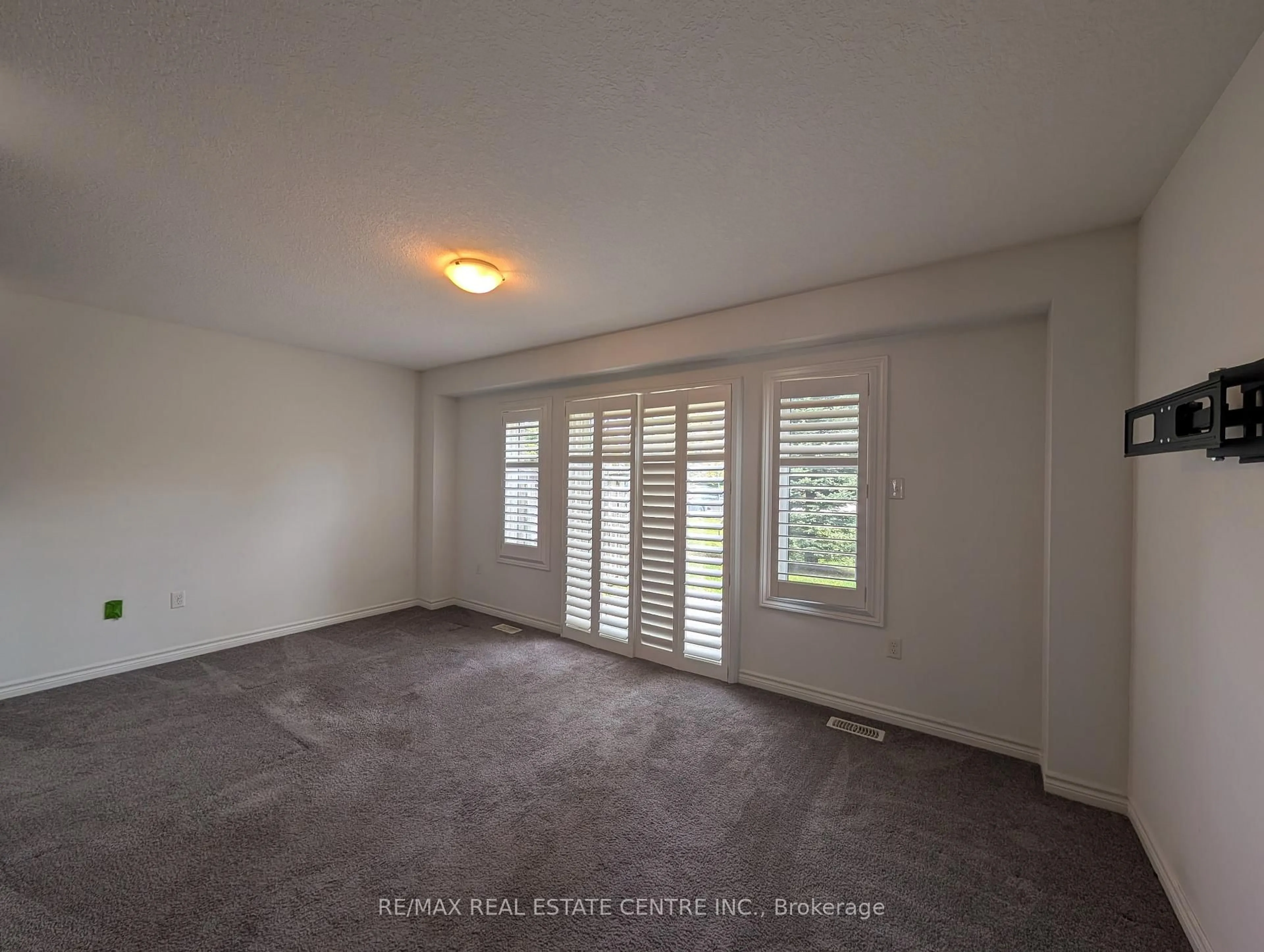 A pic of a room for 30 Oldfield Dr, Guelph Ontario N1L 0K7