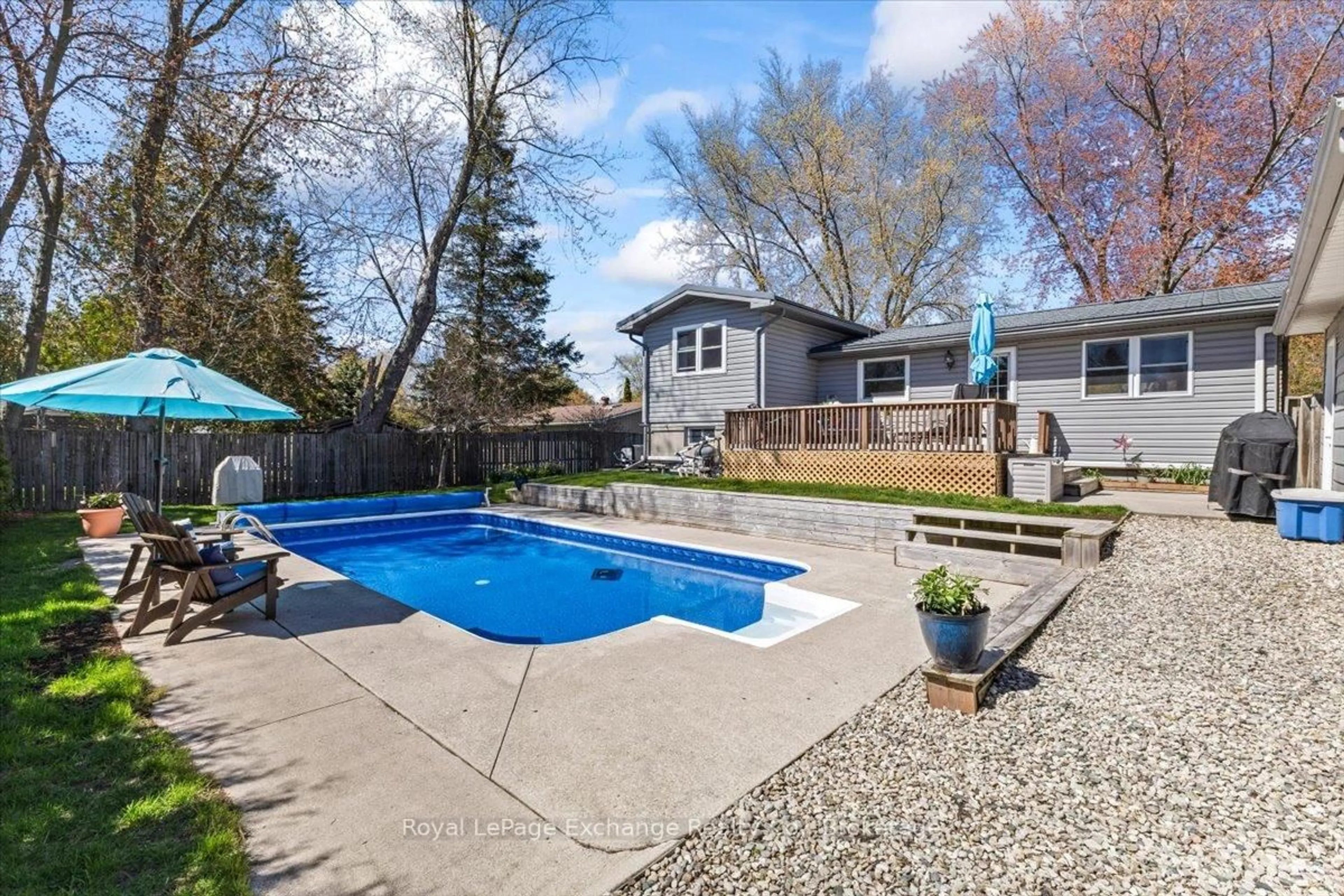 Pool for 27 Inverlyn Cres, Kincardine Ontario N2Z 1L3