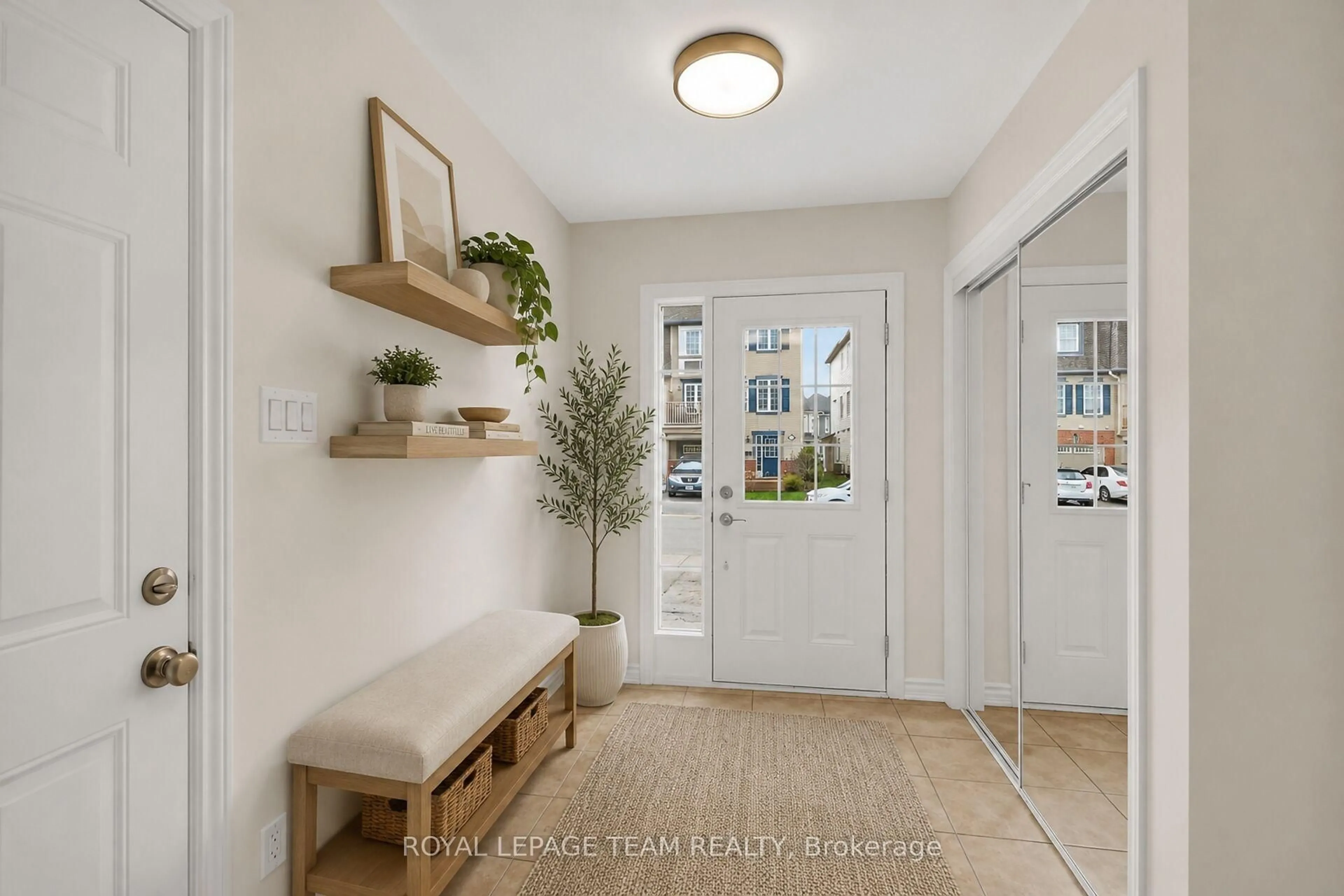 Indoor entryway for 342 Sweet Grass Circ, Ottawa Ontario K2J 5W9