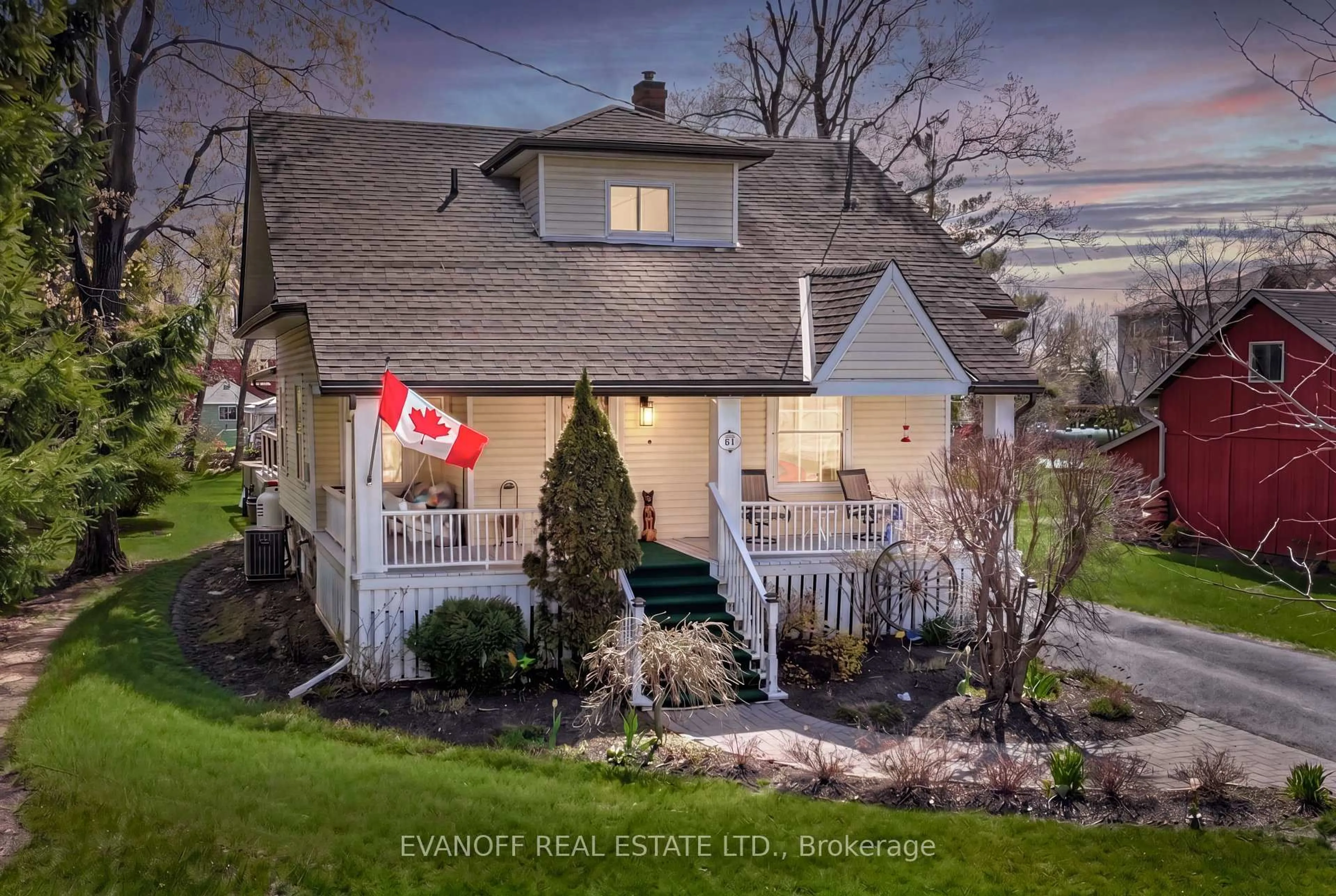 A pic from outside/outdoor area/front of a property/back of a property/a pic from drone, street for 61 Bond St, Kawartha Lakes Ontario K0M 1N0