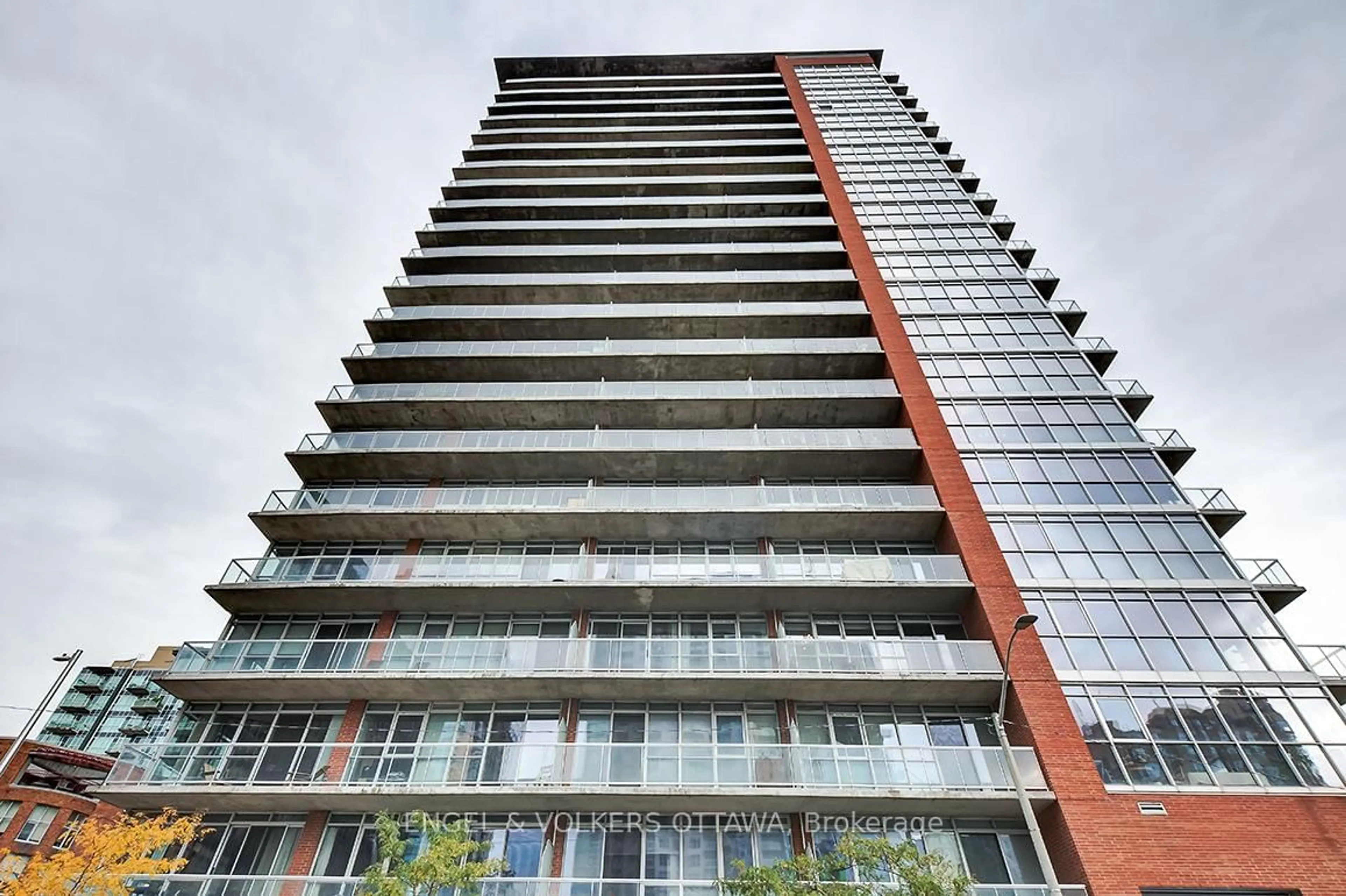 Unknown for 179 George St #1008, Ottawa Ontario K1N 1J8