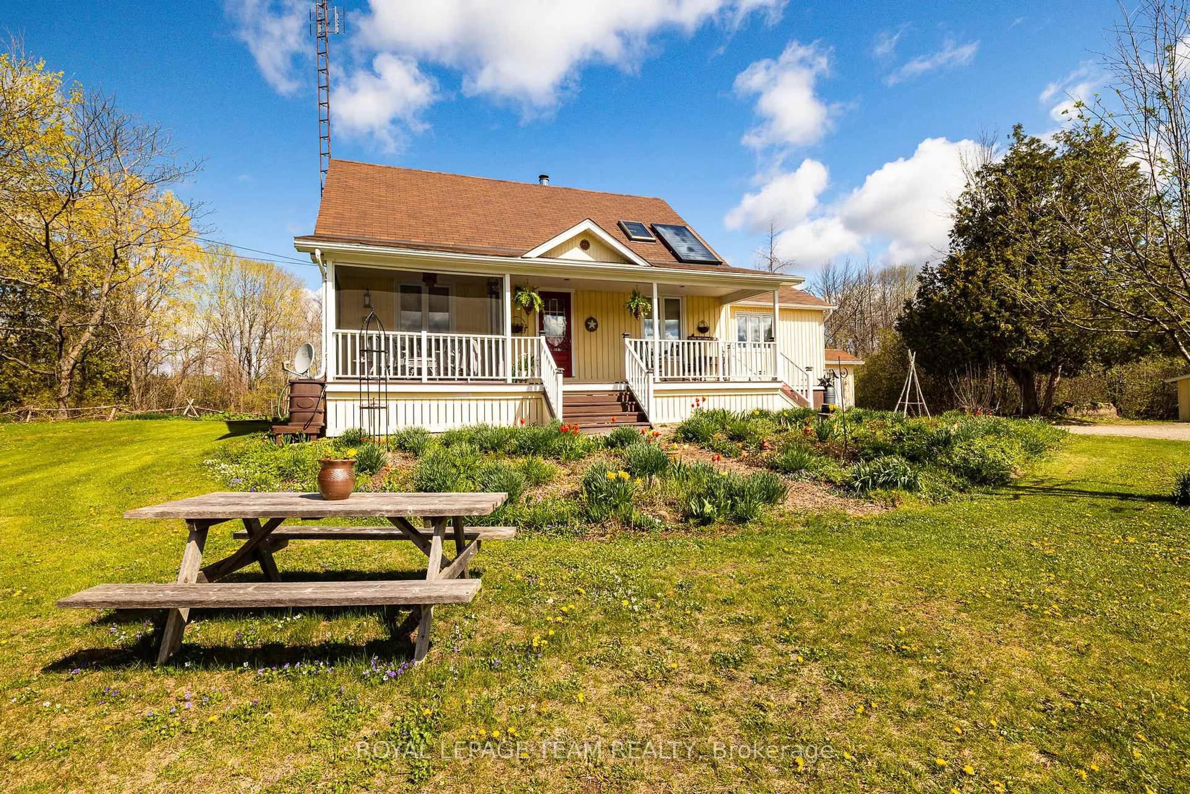 Patio, unknown for 167 Gardiner Rd, Merrickville-Wolford Ontario K0G 1R0