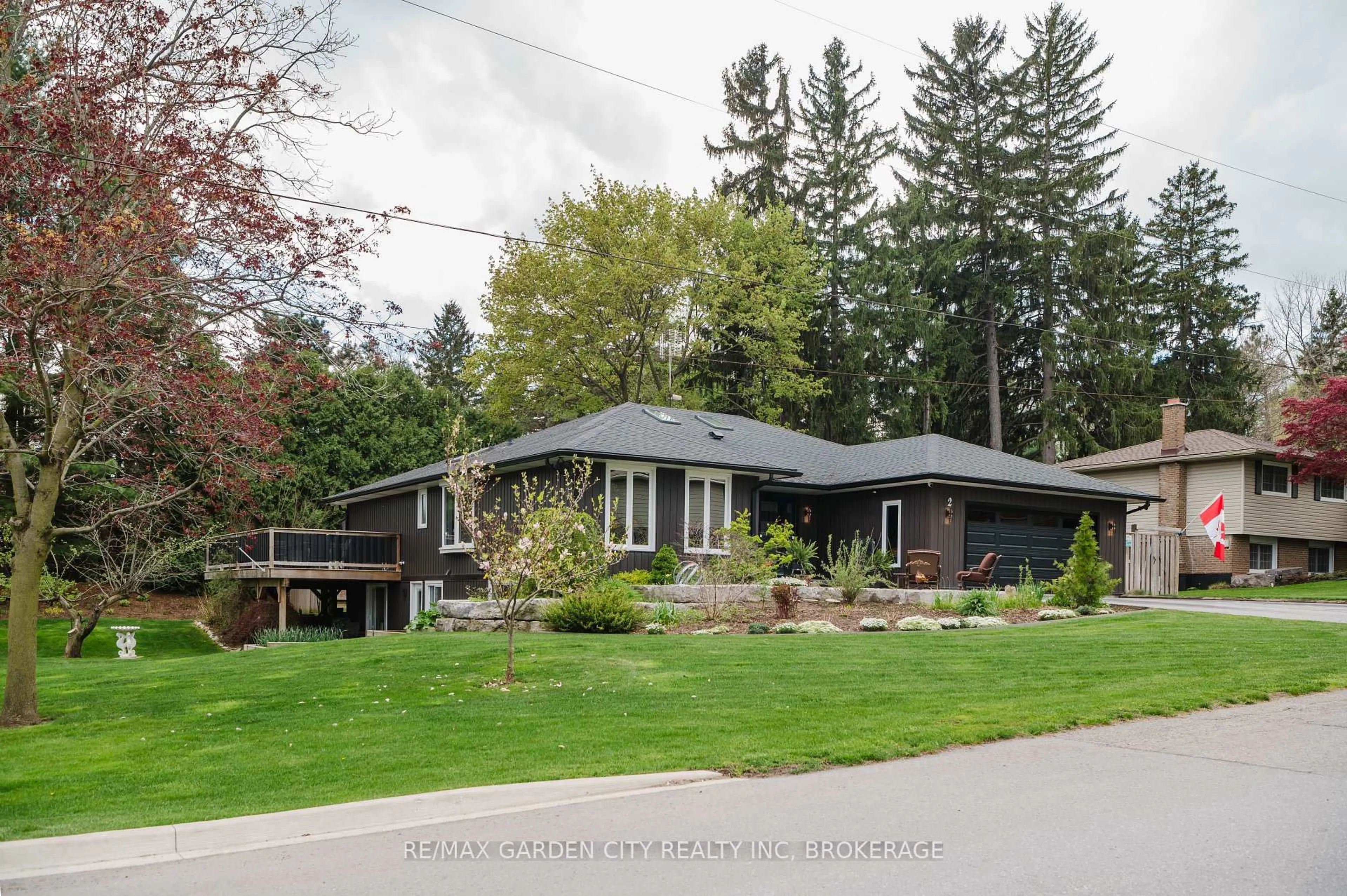 Unknown for 2 Valleyview Crt, Pelham Ontario L0S 1E0