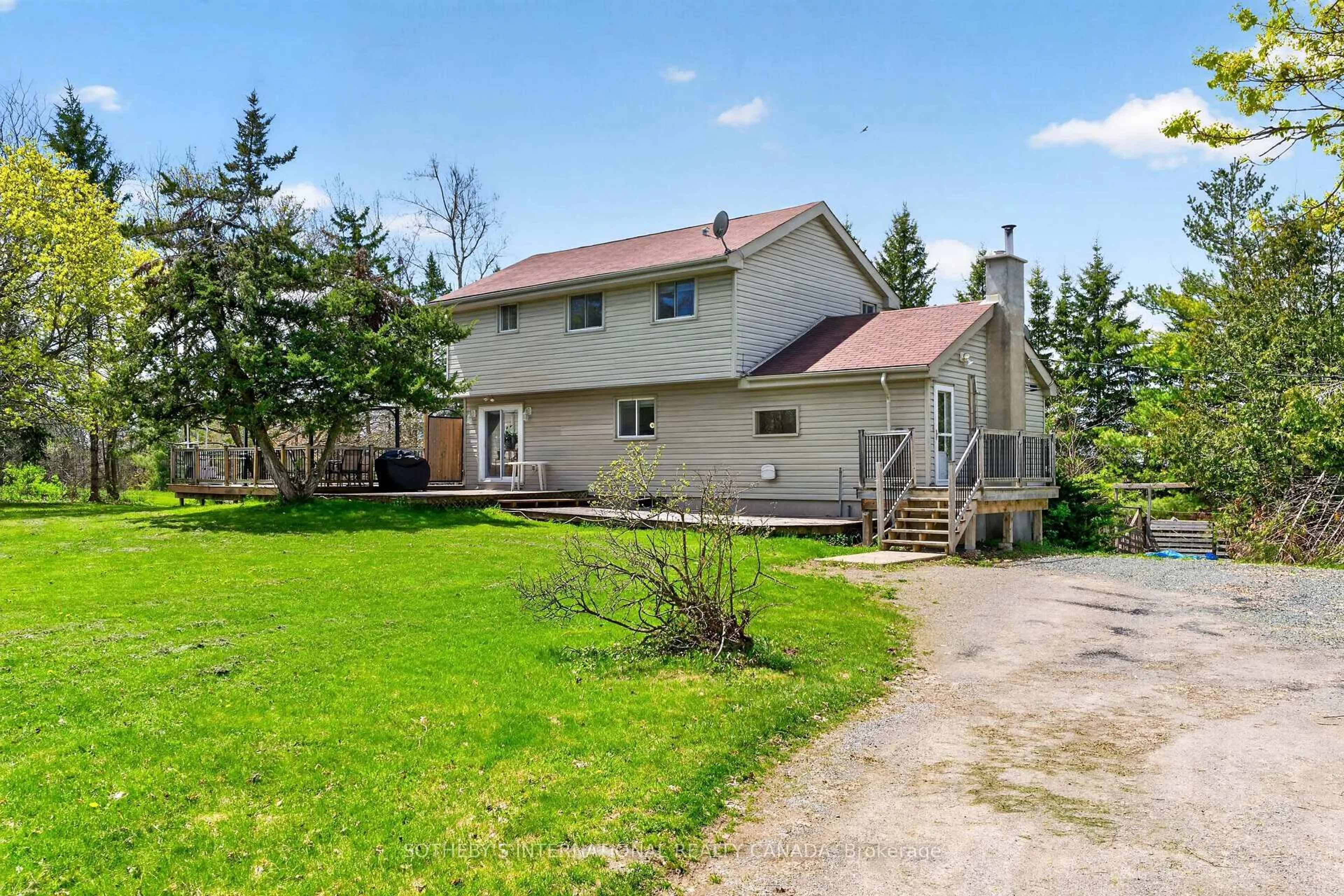 A pic from outside/outdoor area/front of a property/back of a property/a pic from drone, street for 991 9th Line, Trent Hills Ontario K0L 1L0