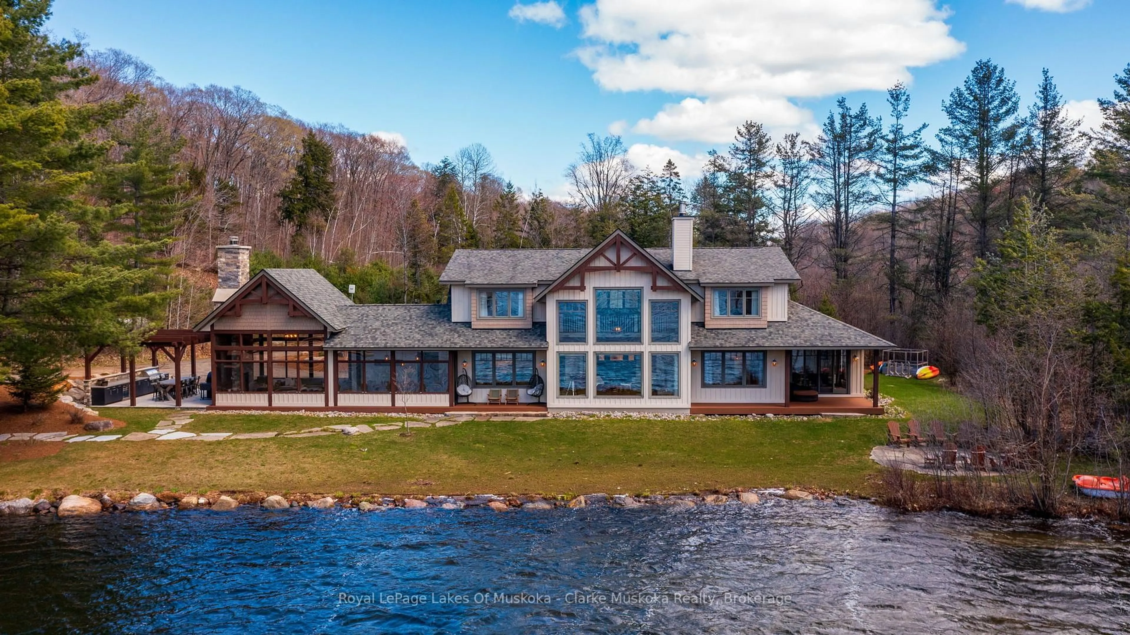 A pic from outside/outdoor area/front of a property/back of a property/a pic from drone, water/lake/river/ocean view for 1098 Hemlock Point Rd, Muskoka Lakes Ontario P0B 1J0