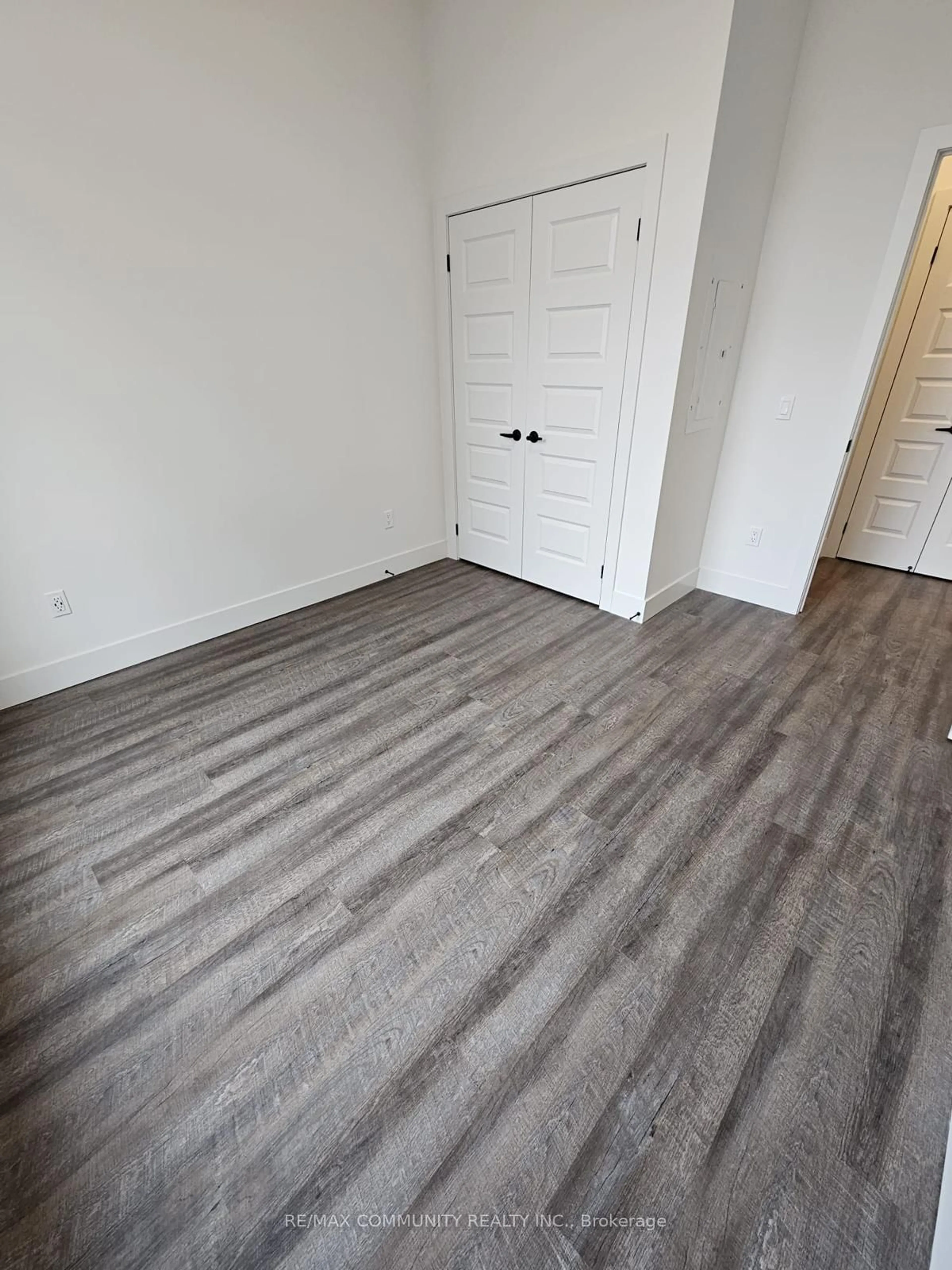 A pic of a room for 107 Roger St #106, Waterloo Ontario N2J 0G2