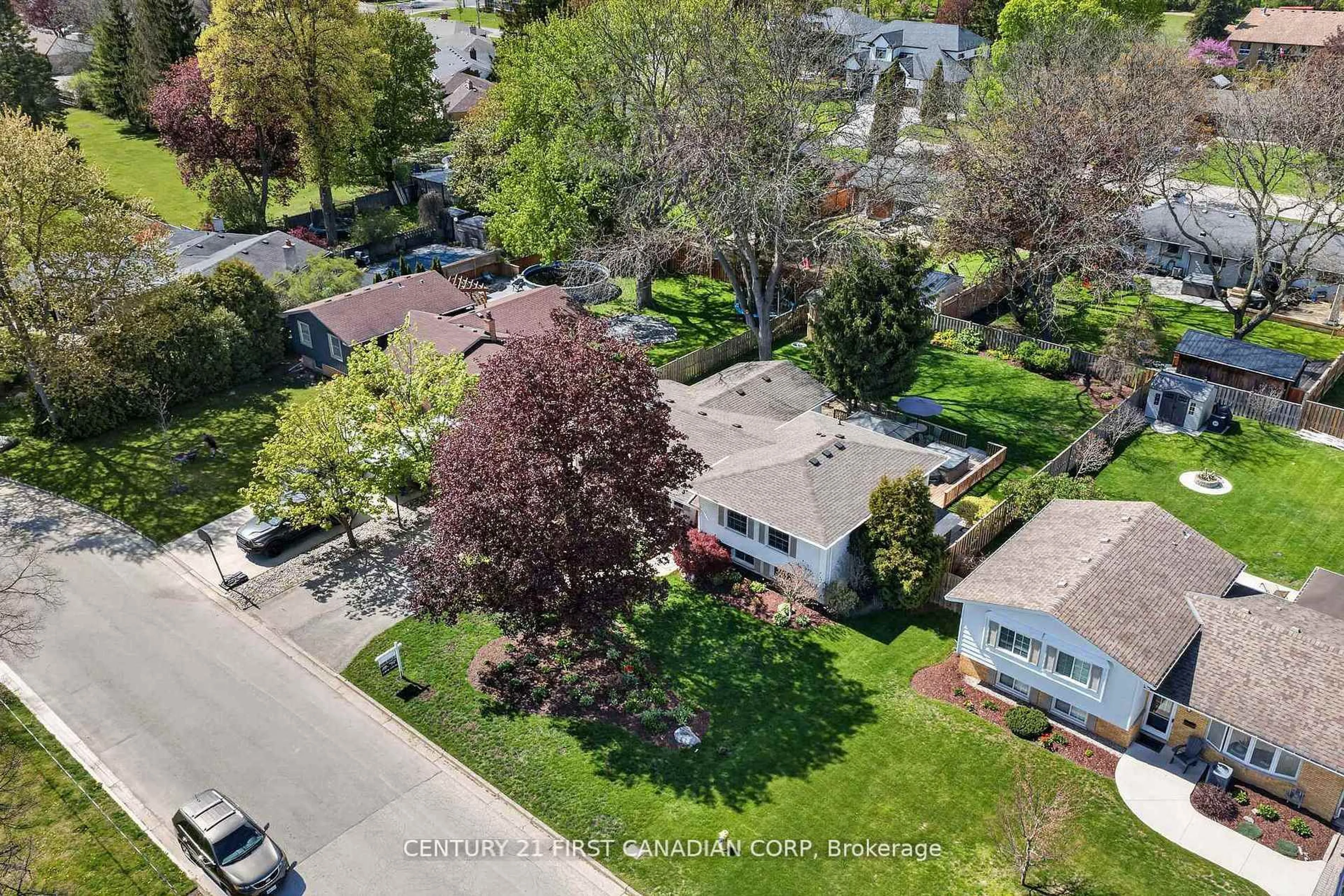 A pic from outside/outdoor area/front of a property/back of a property/a pic from drone, street for 16 Gustin Ave, London South Ontario N6P 1C2