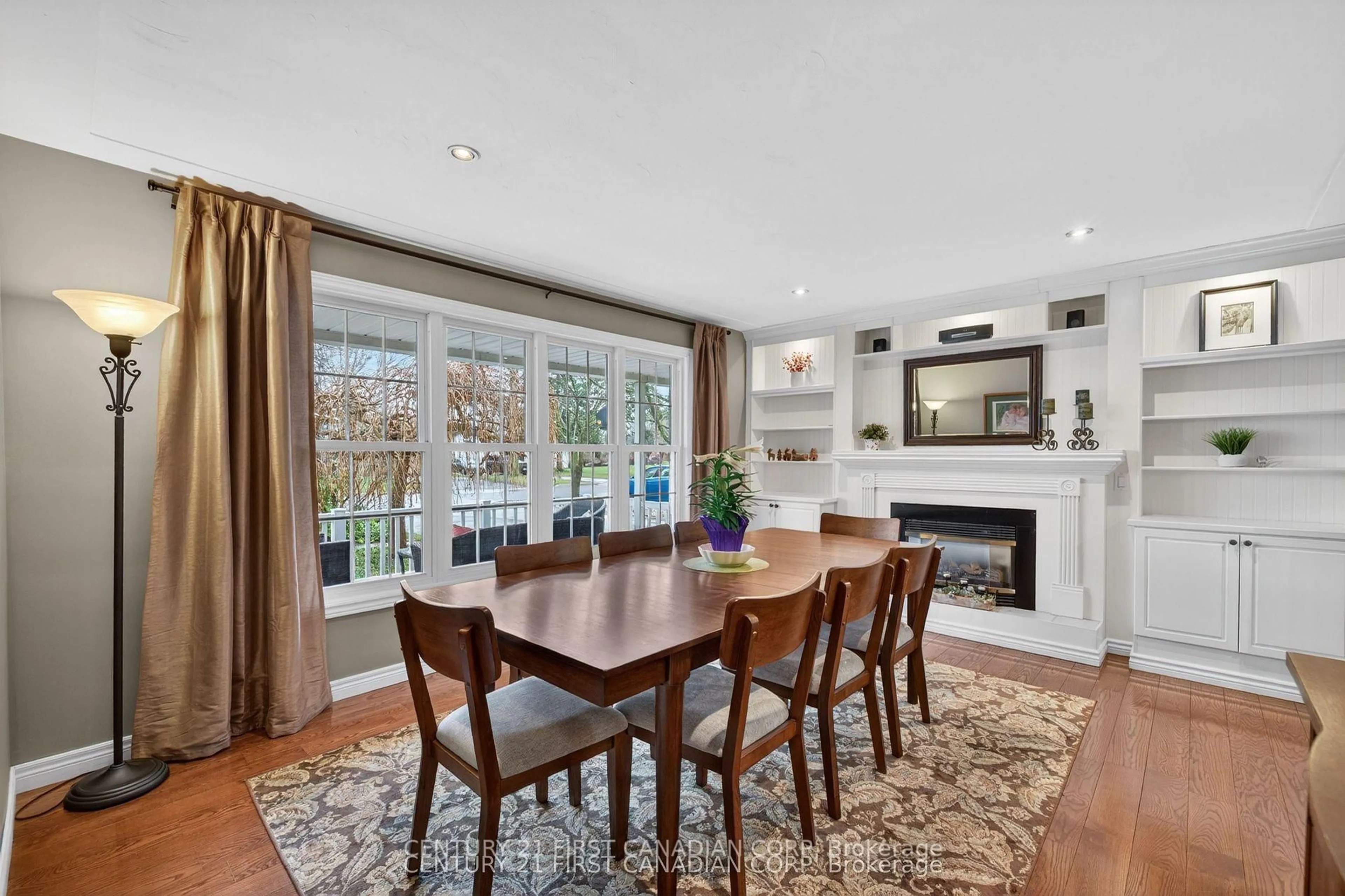 Dining room, wood/laminate floor for 16 Gustin Ave, London South Ontario N6P 1C2