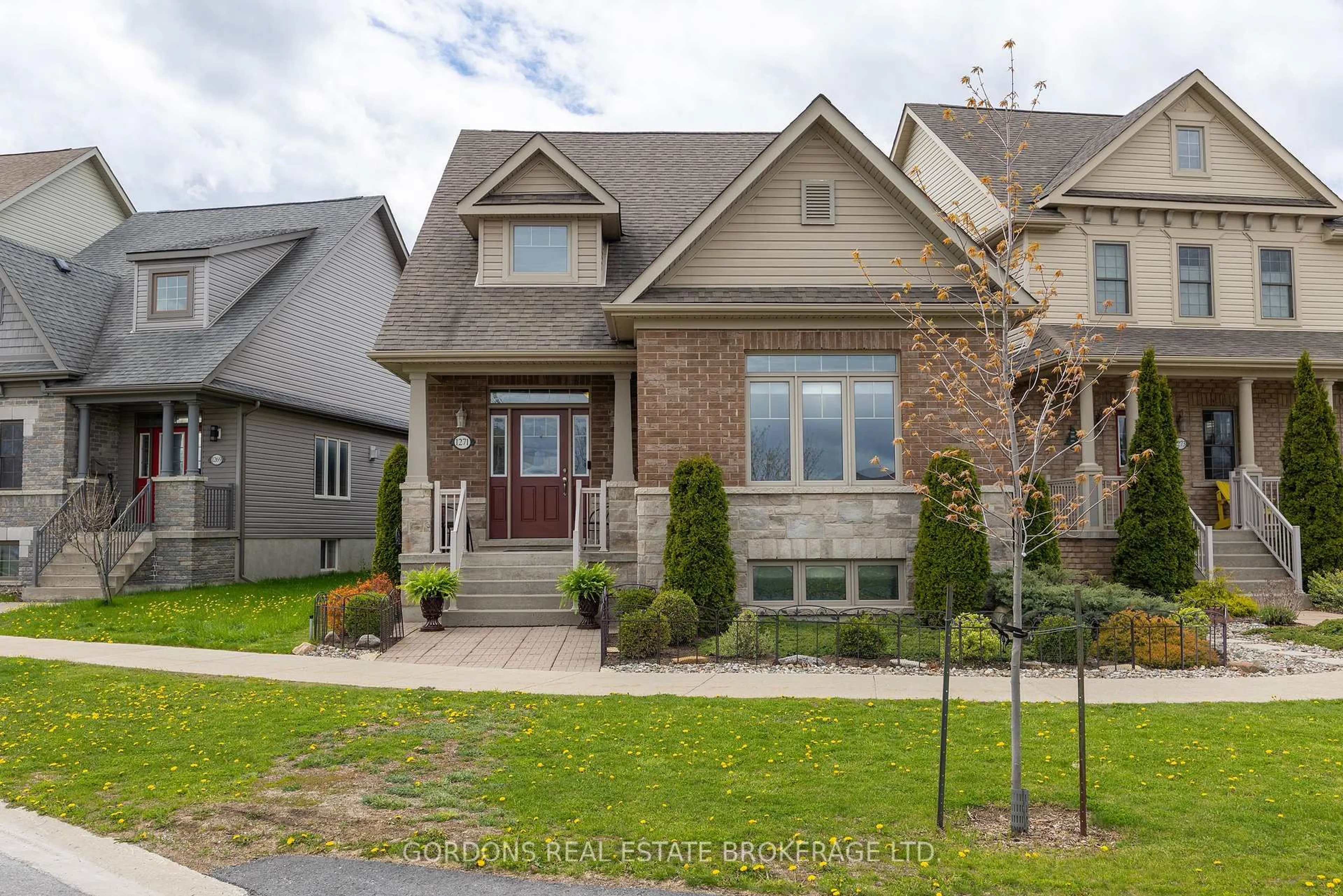 Home with brick exterior material, street for 1271 Crossfield Ave, Kingston Ontario K7P 0A6