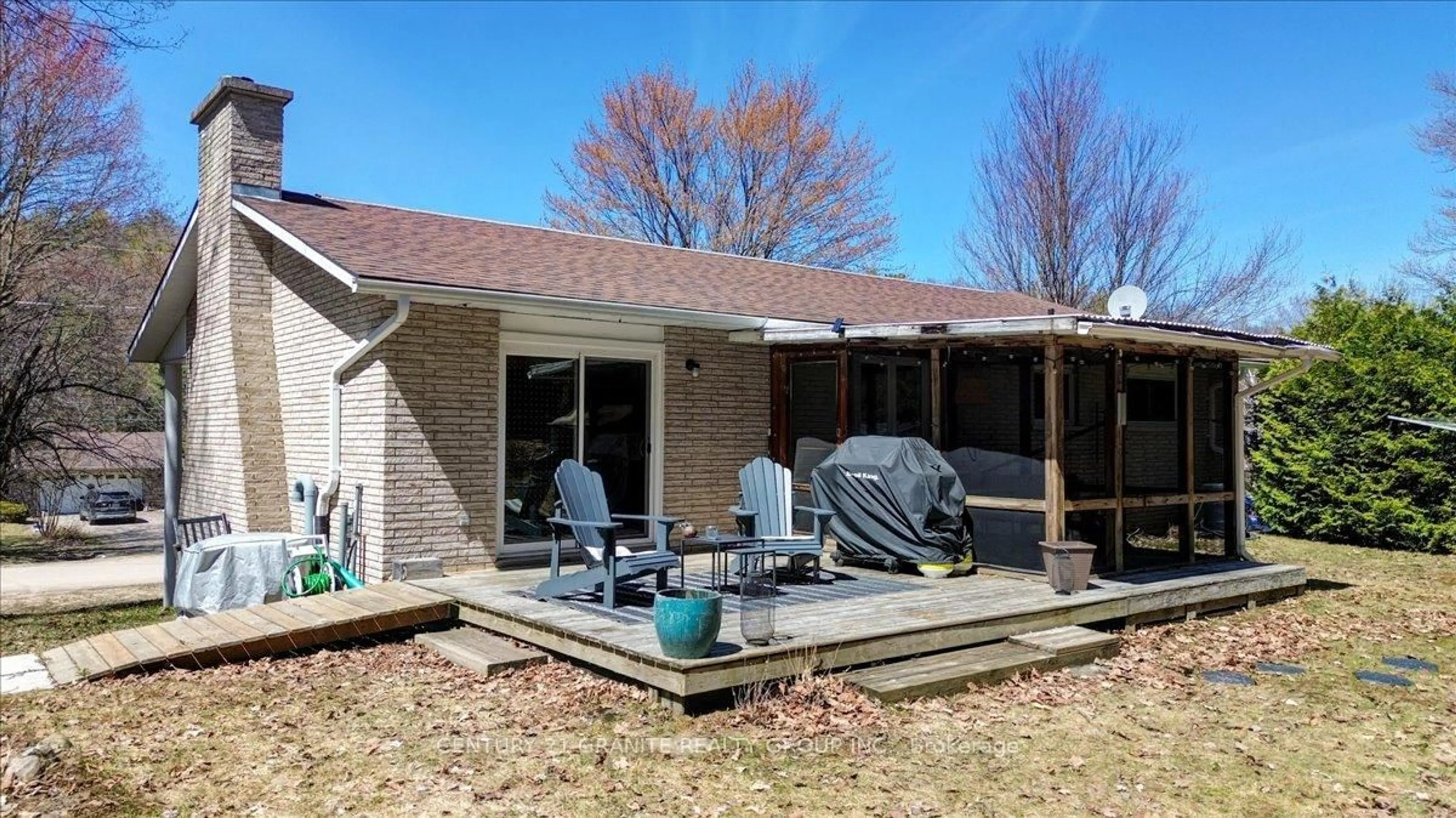 Patio, unknown for 25 Forest Hill Rd, Bancroft Ontario K0L 1C0