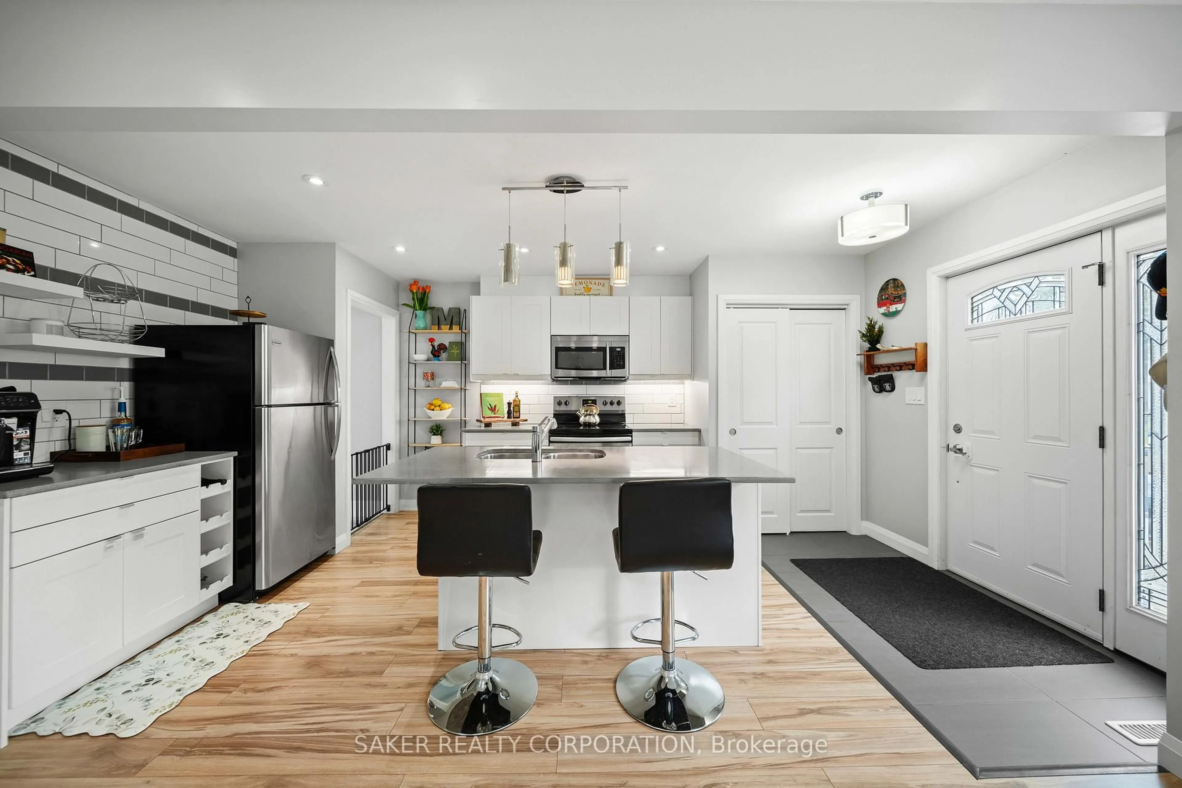 Open concept kitchen, ceramic/tile floor for 468 Mornington Ave, London East Ontario N5Y 3E1