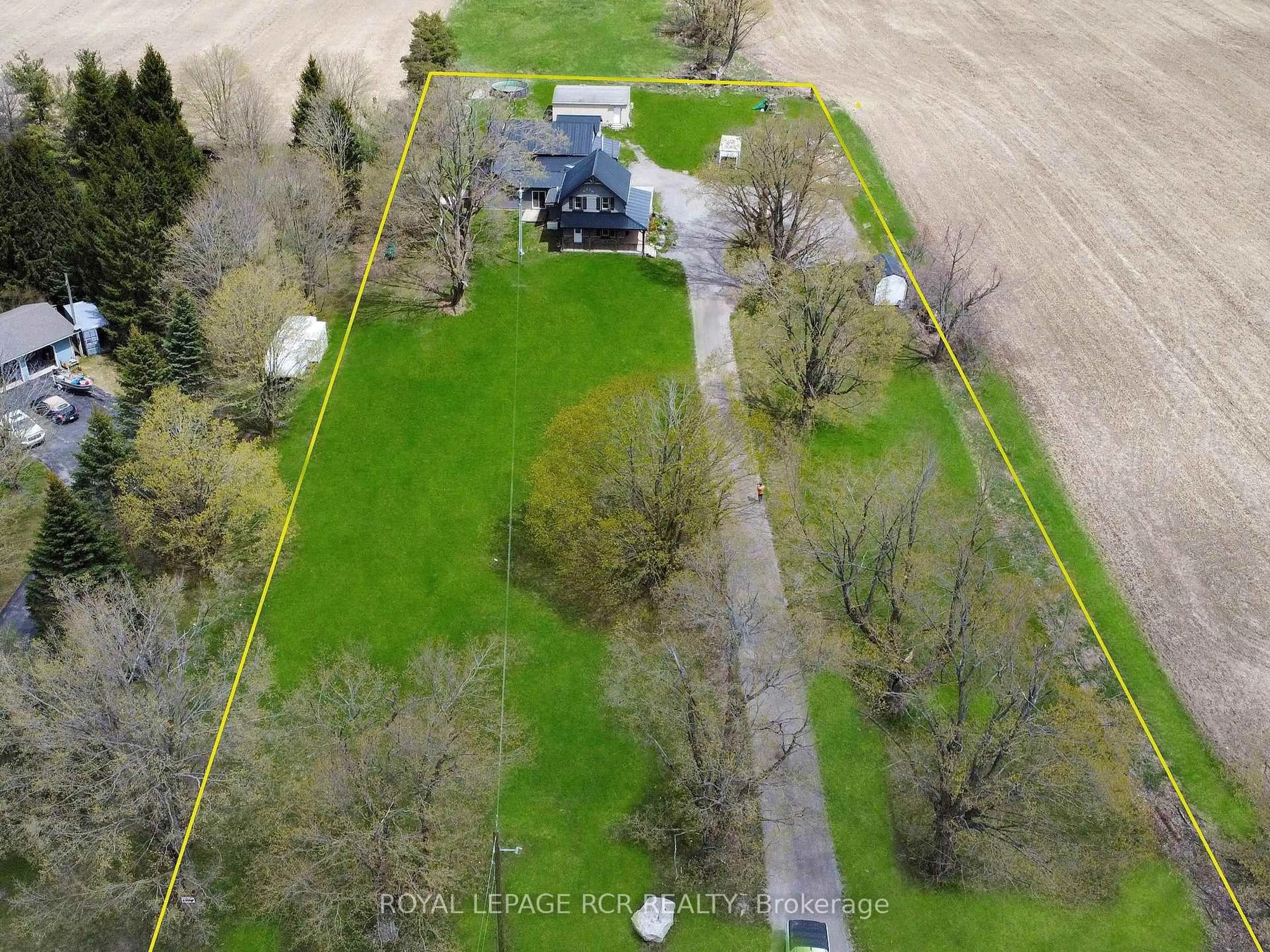 A pic from outside/outdoor area/front of a property/back of a property/a pic from drone, unknown for 436139 4th Line, Melancthon Ontario L9V 2V2