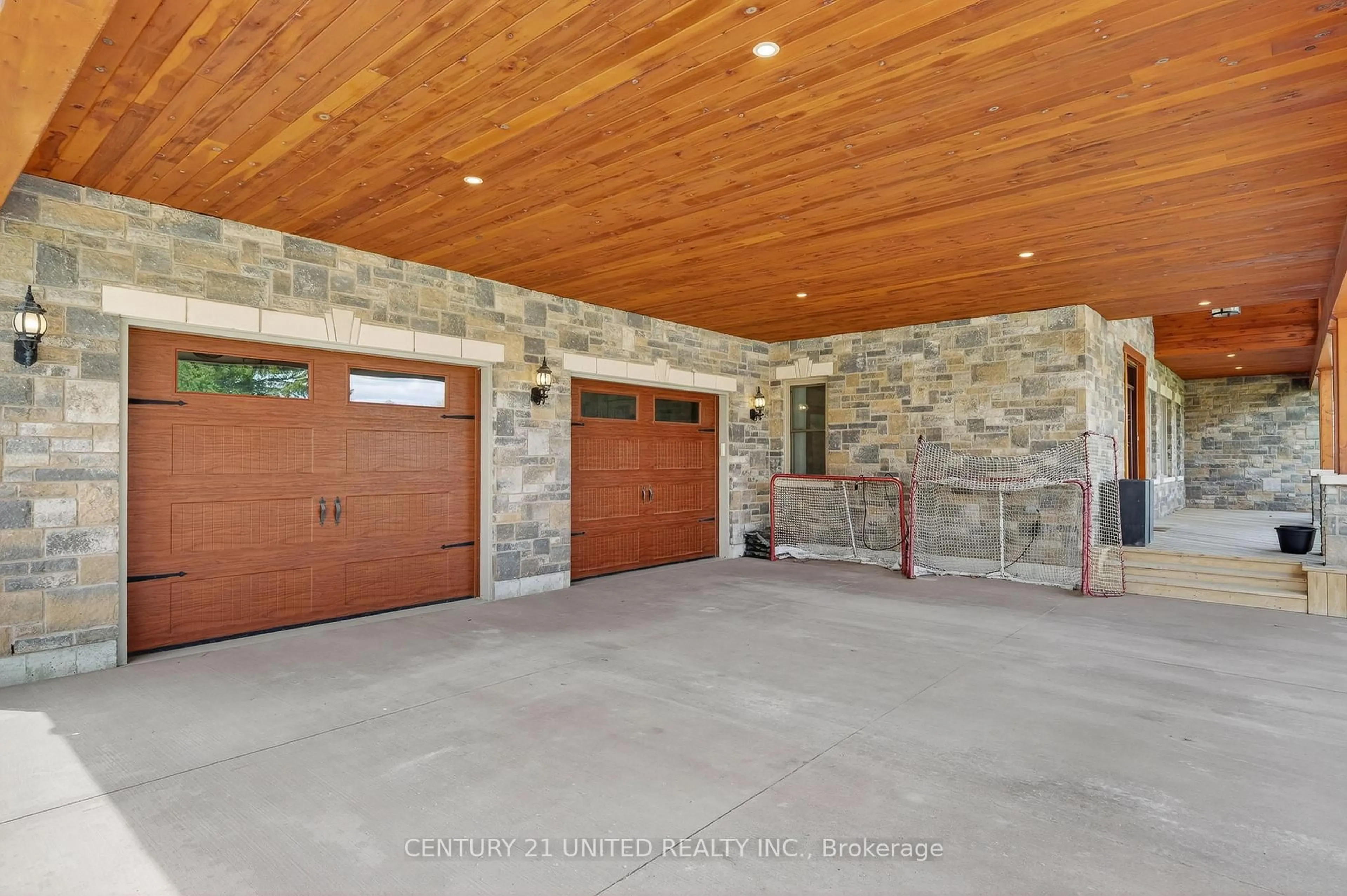 Indoor garage for 1159 County Road 22, Alnwick/Haldimand Ontario K0K 2G0