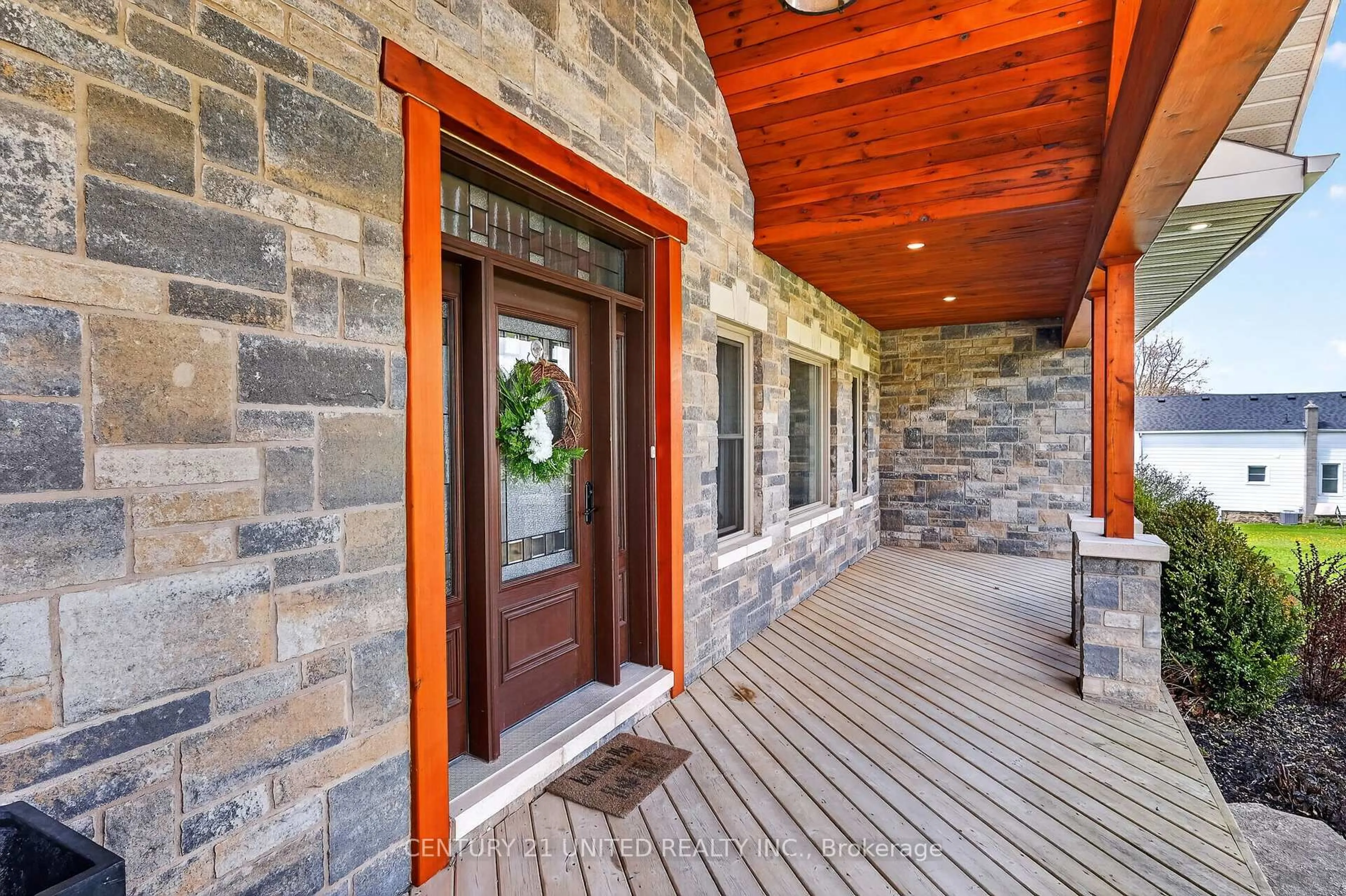 Indoor entryway for 1159 County Road 22, Alnwick/Haldimand Ontario K0K 2G0