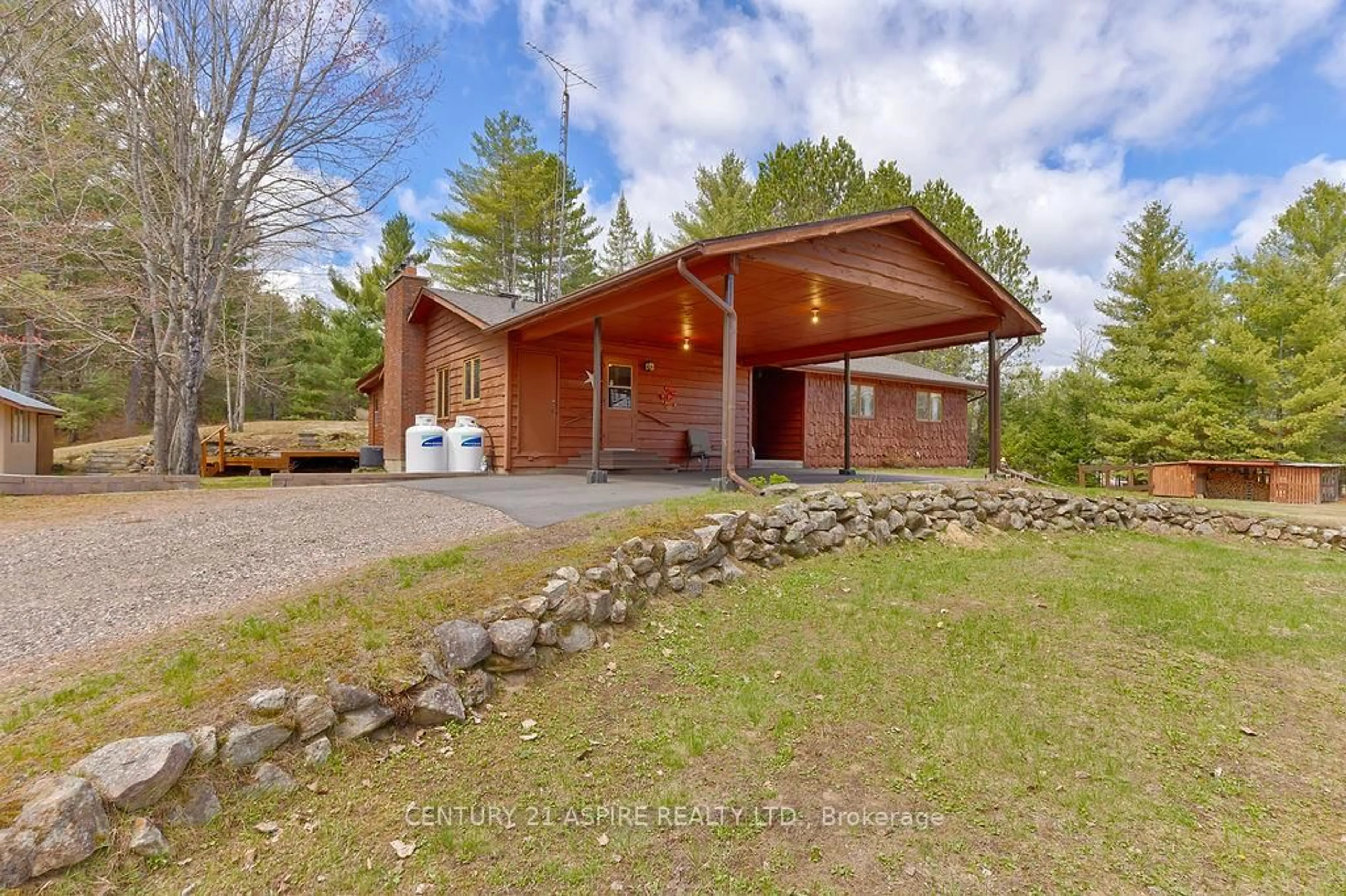 A pic from outside/outdoor area/front of a property/back of a property/a pic from drone, unknown for 212 Eichstaedt Rd, Petawawa Ontario K8H 2W8