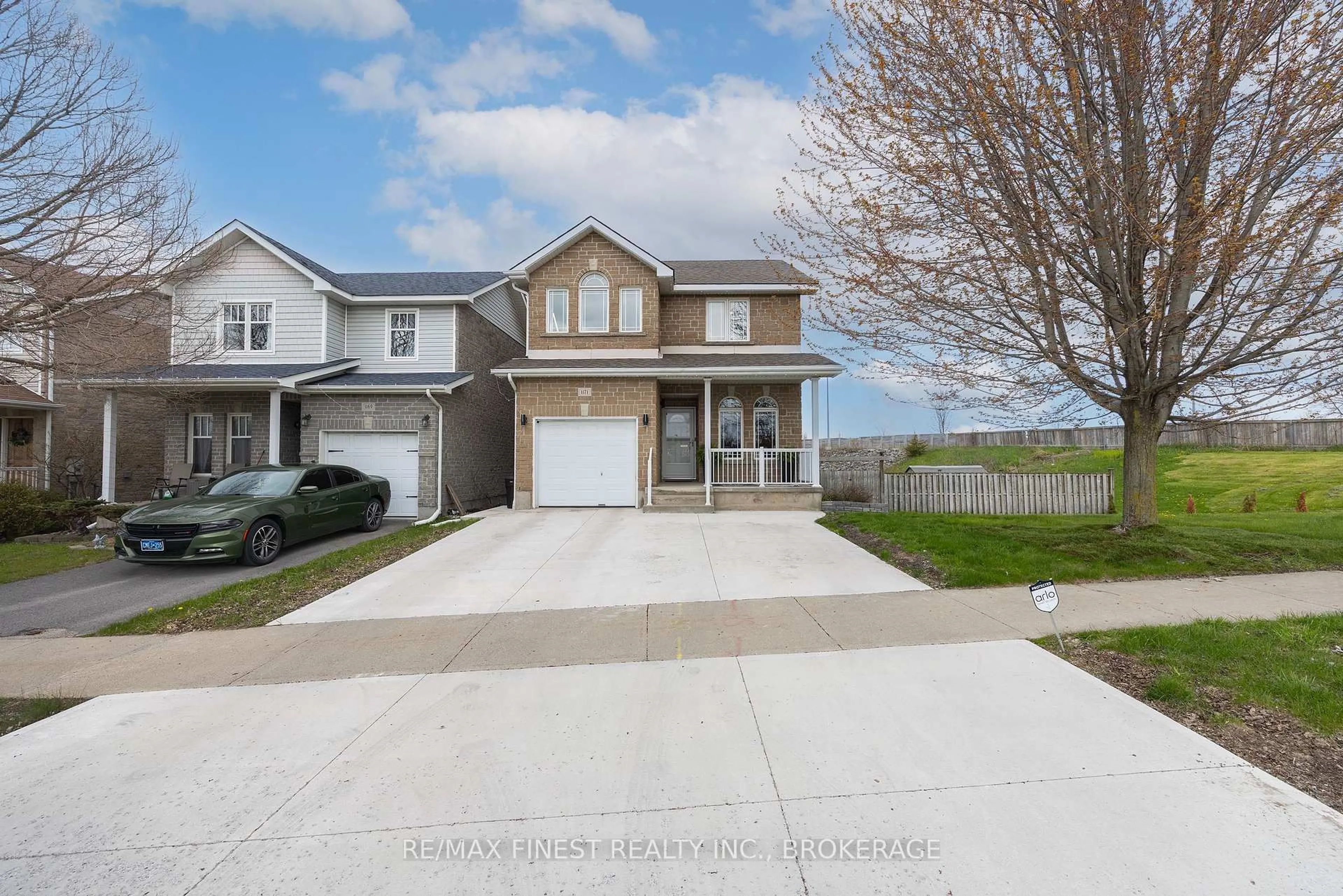 Home with vinyl exterior material, street for 1171 Wheathill St, Kingston Ontario K7M 0A1