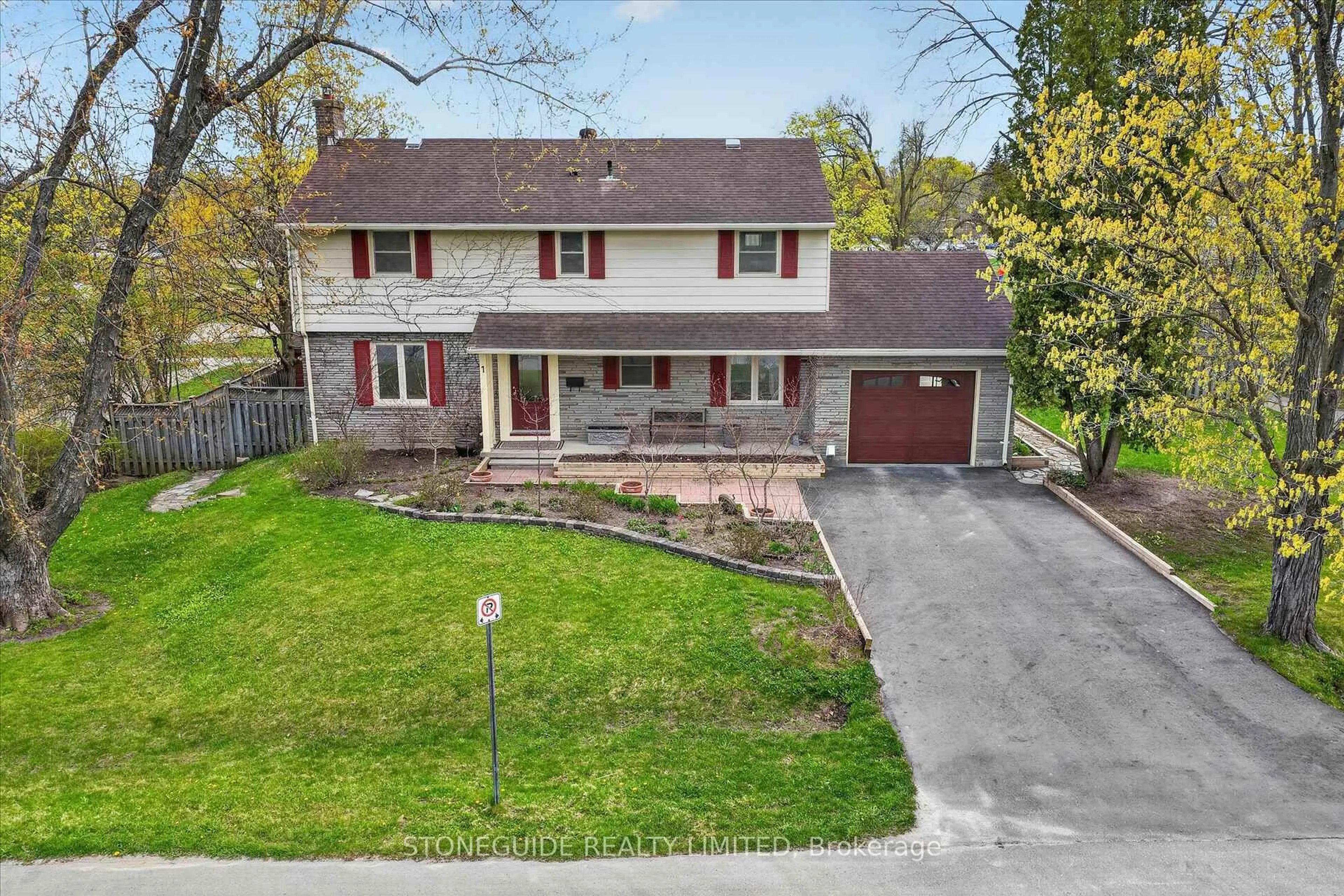A pic from outside/outdoor area/front of a property/back of a property/a pic from drone, street for 1 Cindy St, Peterborough Ontario K9J 6M5
