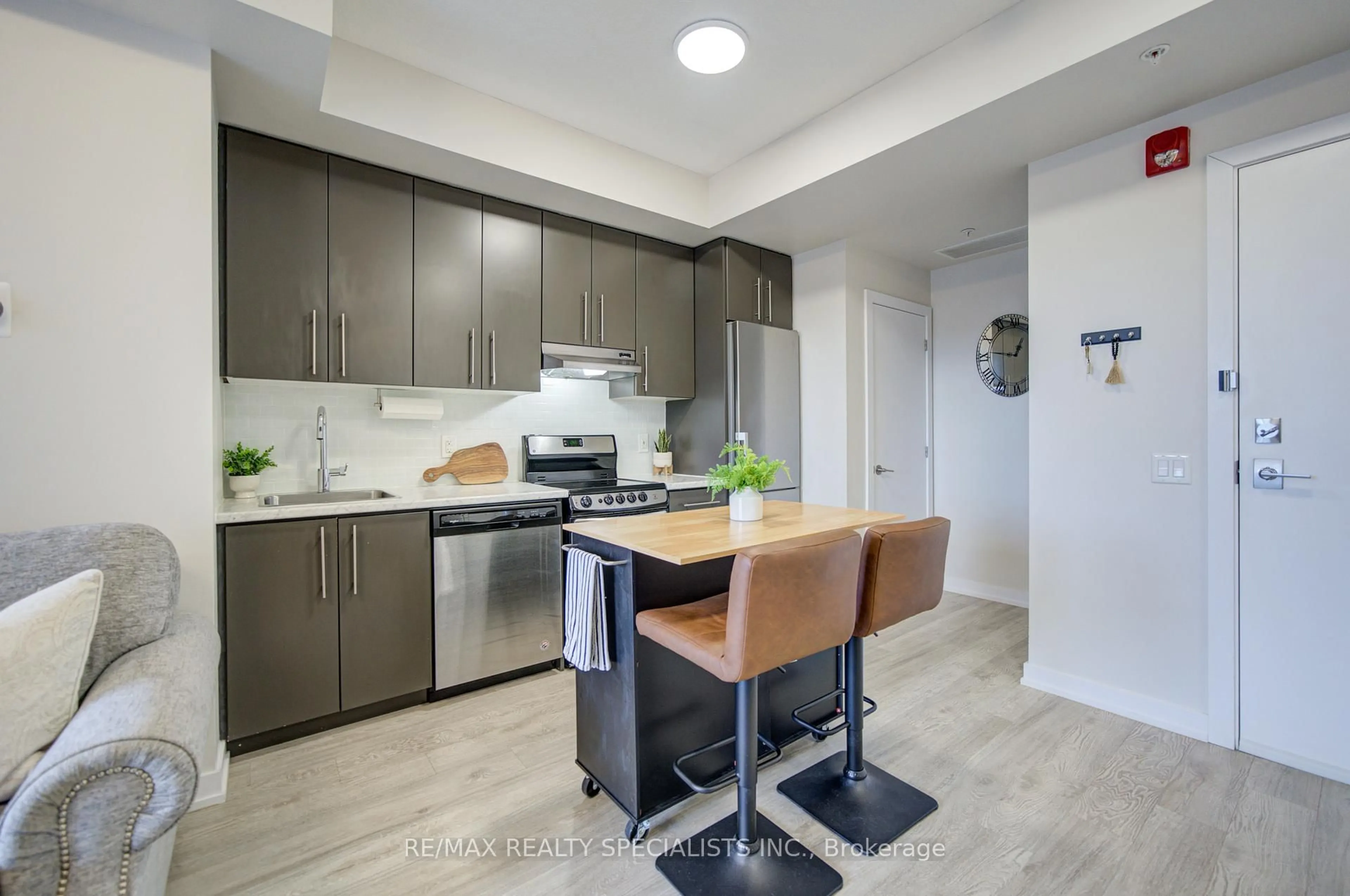 Unknown for 40 Esplanade Lane #407, Grimsby Ontario L3M 0G9