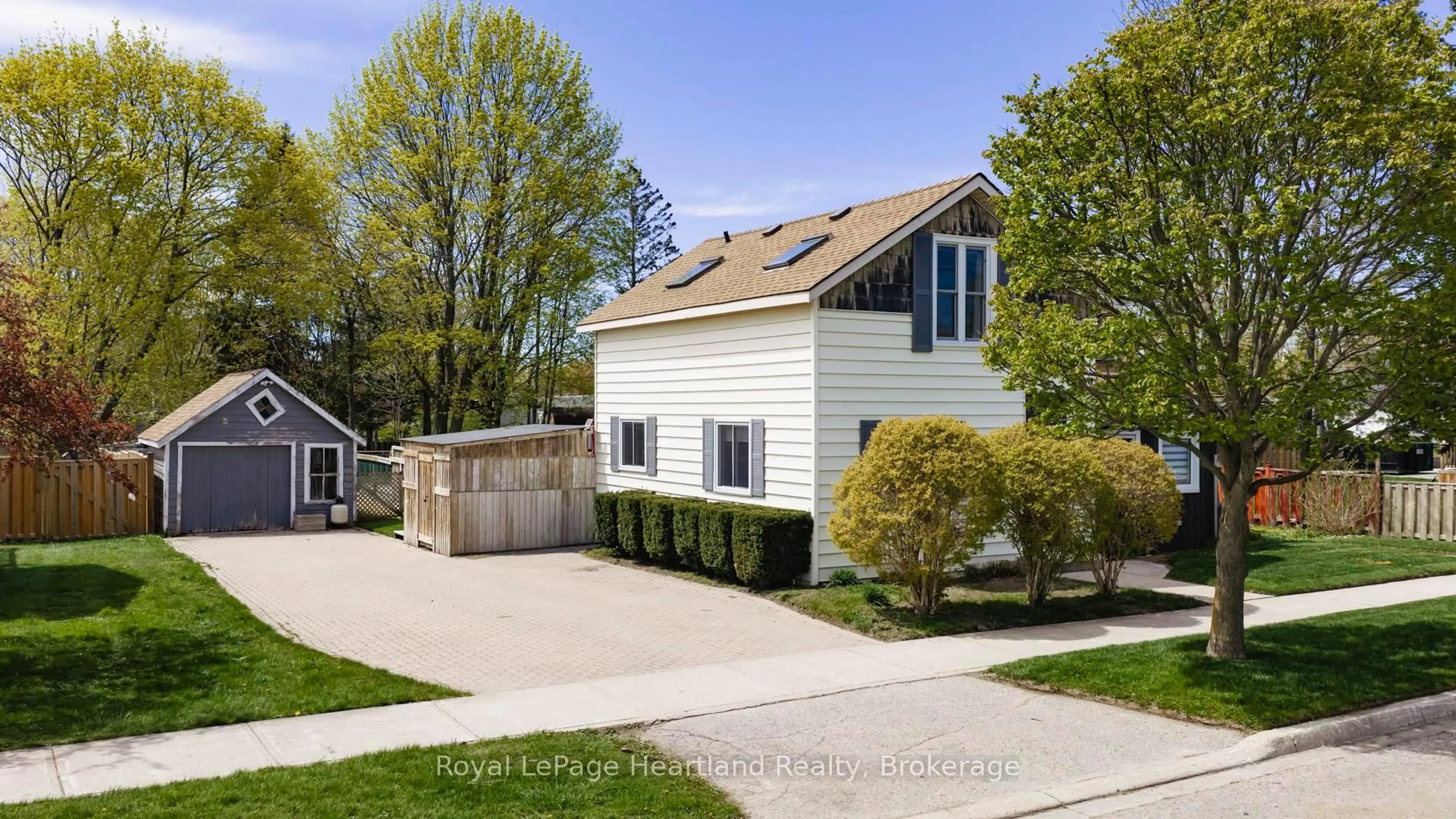 Home with vinyl exterior material, street for 128 Eldon St, Goderich Ontario N7A 3R7
