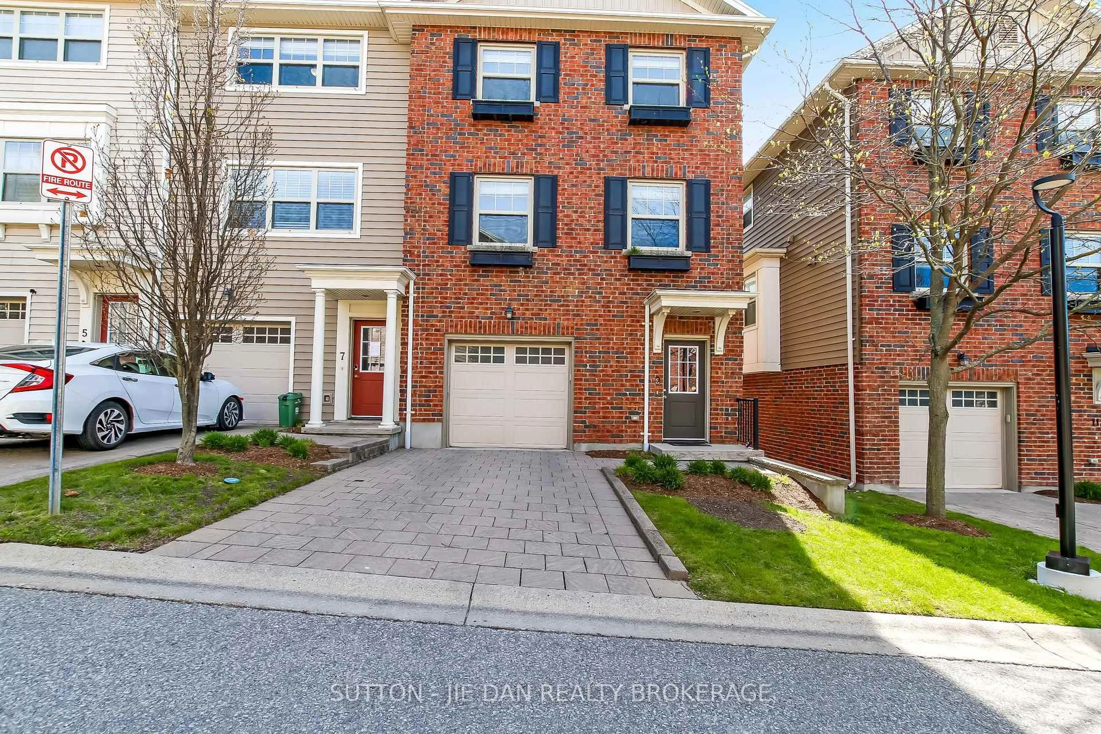 Home with brick exterior material, street for 1850 BEAVERBROOK Ave #9, London North Ontario N6H 0G7