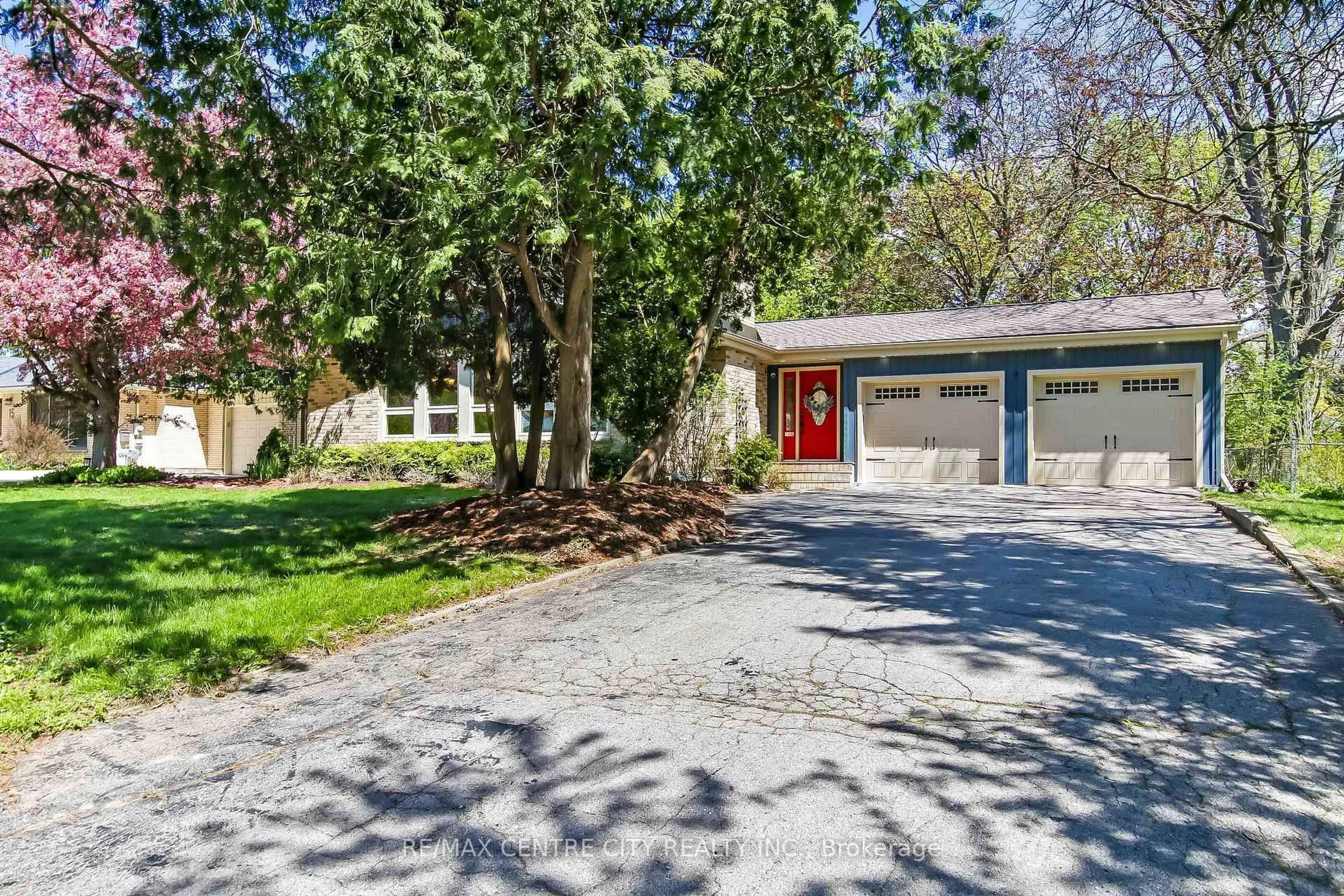 Unknown for 9 Heathcote Ave, London North Ontario N6G 1V3