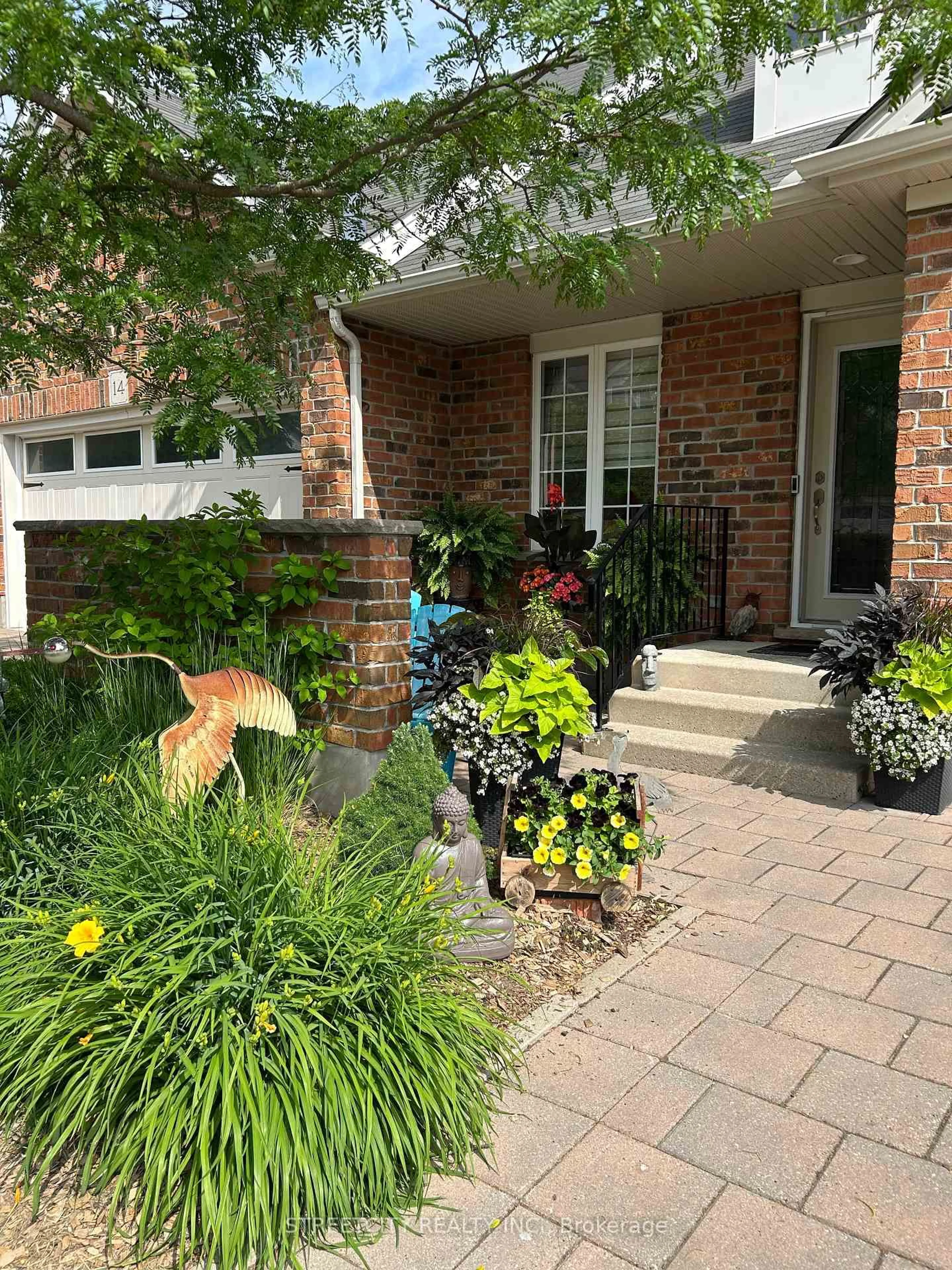 Home with brick exterior material, street for 464 Commissioners Rd #16, London South Ontario N6J 0A2