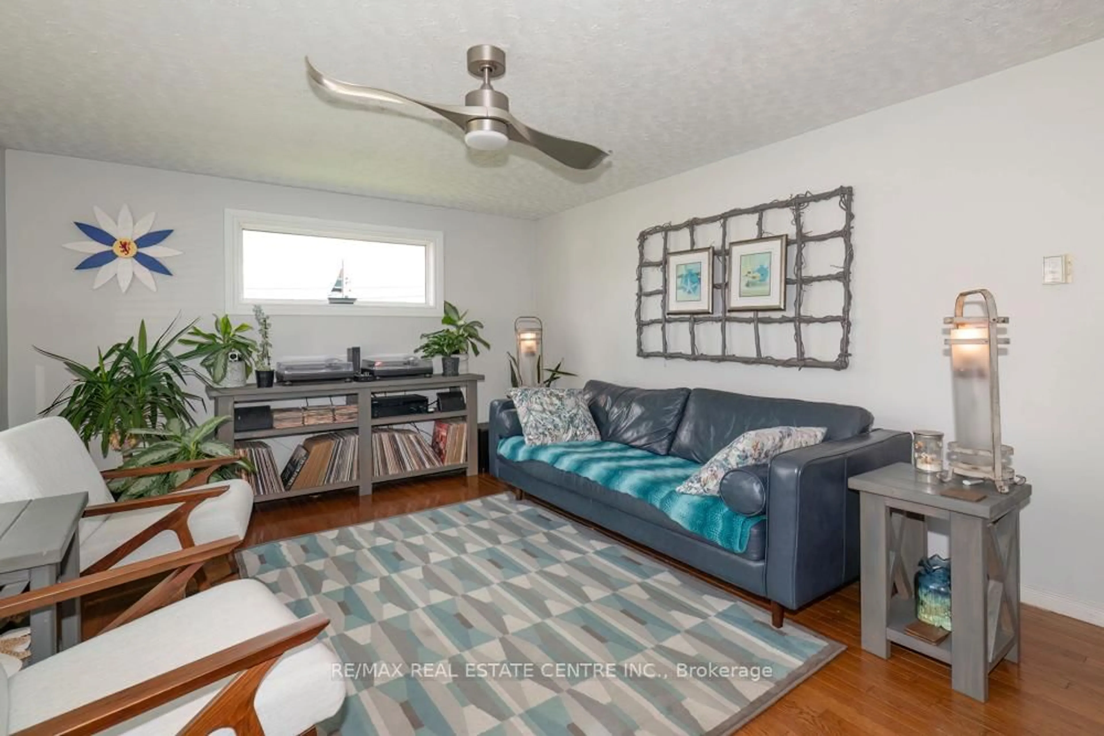 Living room with furniture, unknown for 111 Elizabeth St, West Grey Ontario N0G 1R0