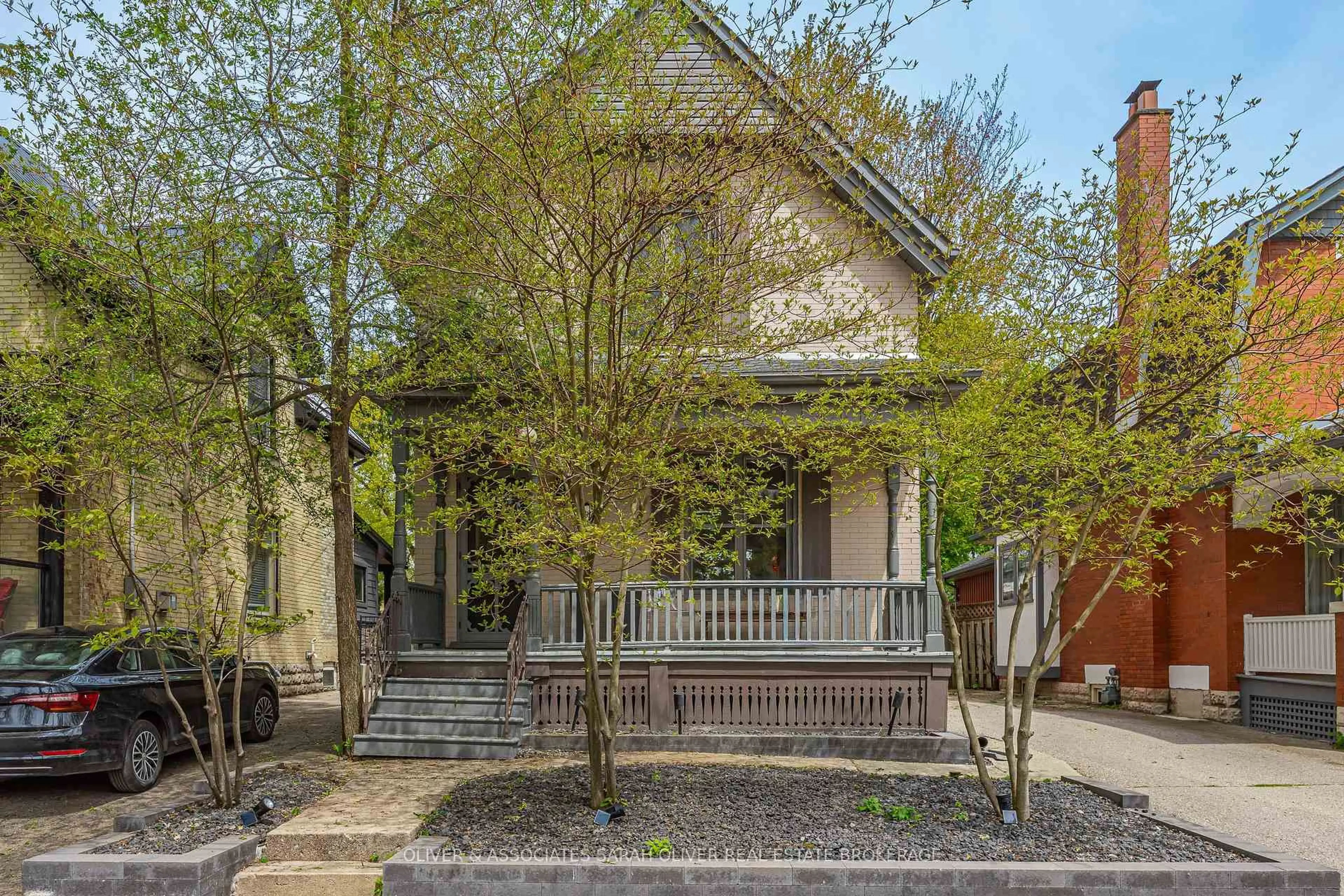 Patio, street for 28 Renwick Ave, London East Ontario N6A 3V2
