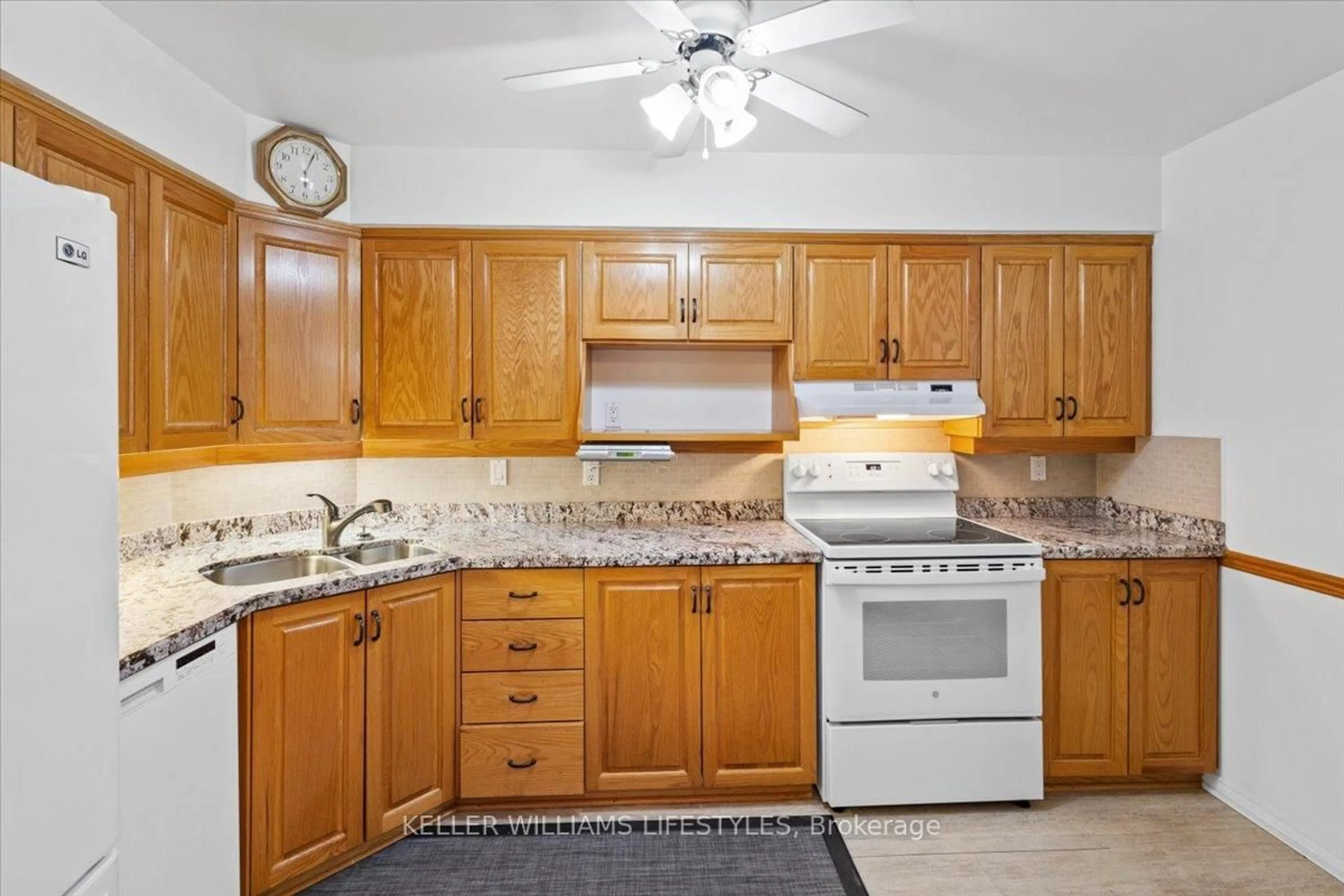 Standard kitchen, ceramic/tile floor for 511 Gainsborough Rd #215, London North Ontario N6G 4Z5