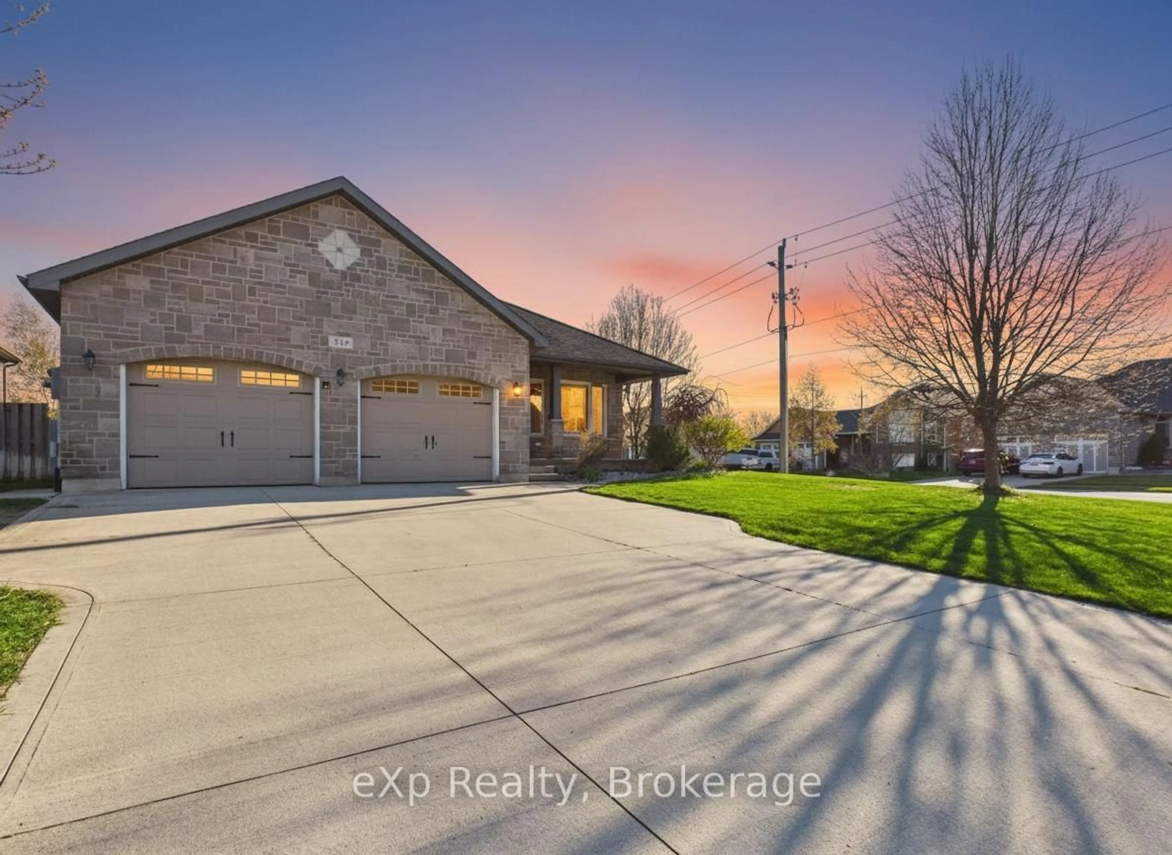 A pic from outside/outdoor area/front of a property/back of a property/a pic from drone, water/lake/river/ocean view for 319 Gingrich Cres, Saugeen Shores Ontario N0H 2C1