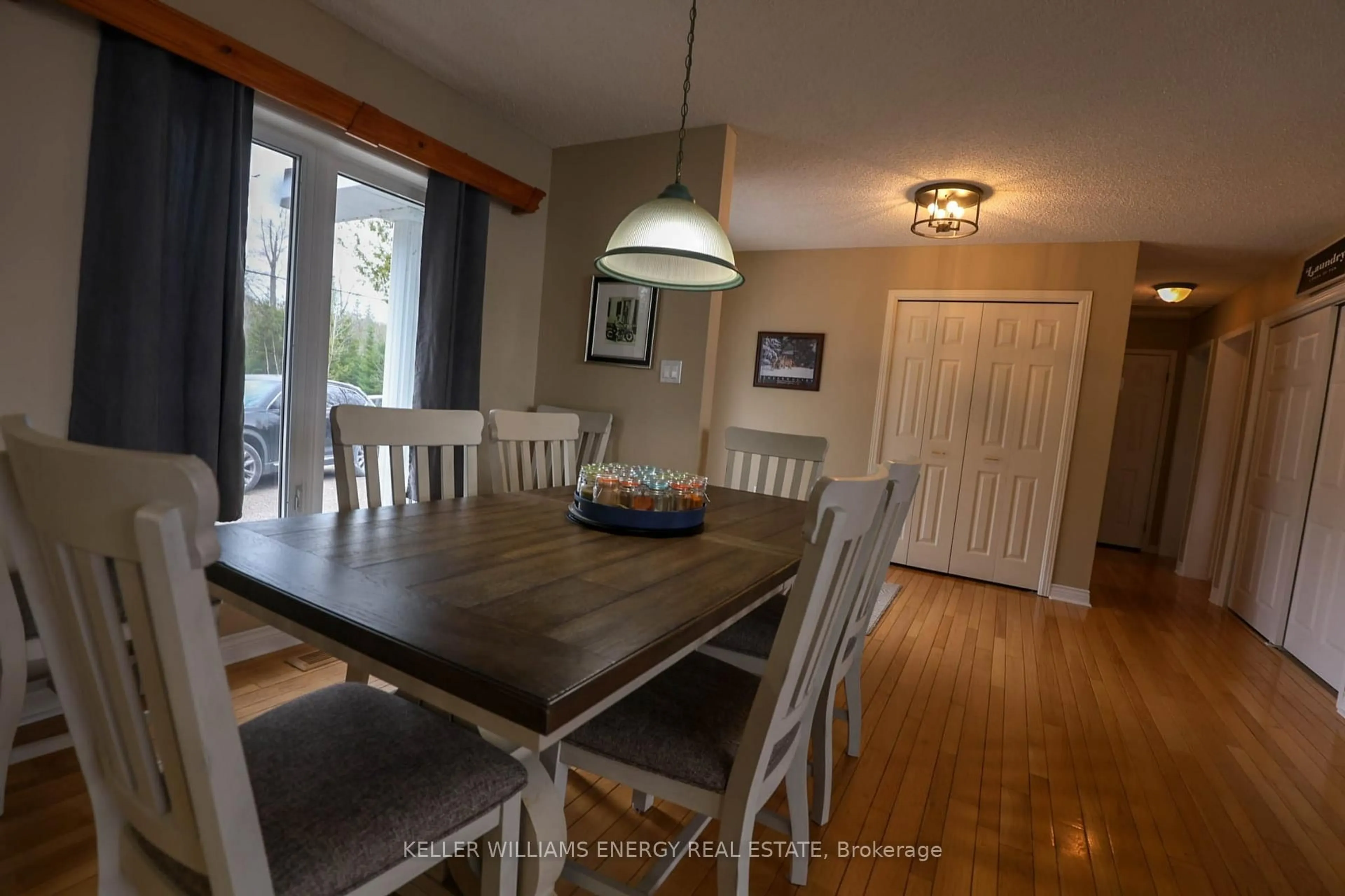 Dining room, wood/laminate floor for 112 Bay Shore Dr, Bancroft Ontario K0L 1C0