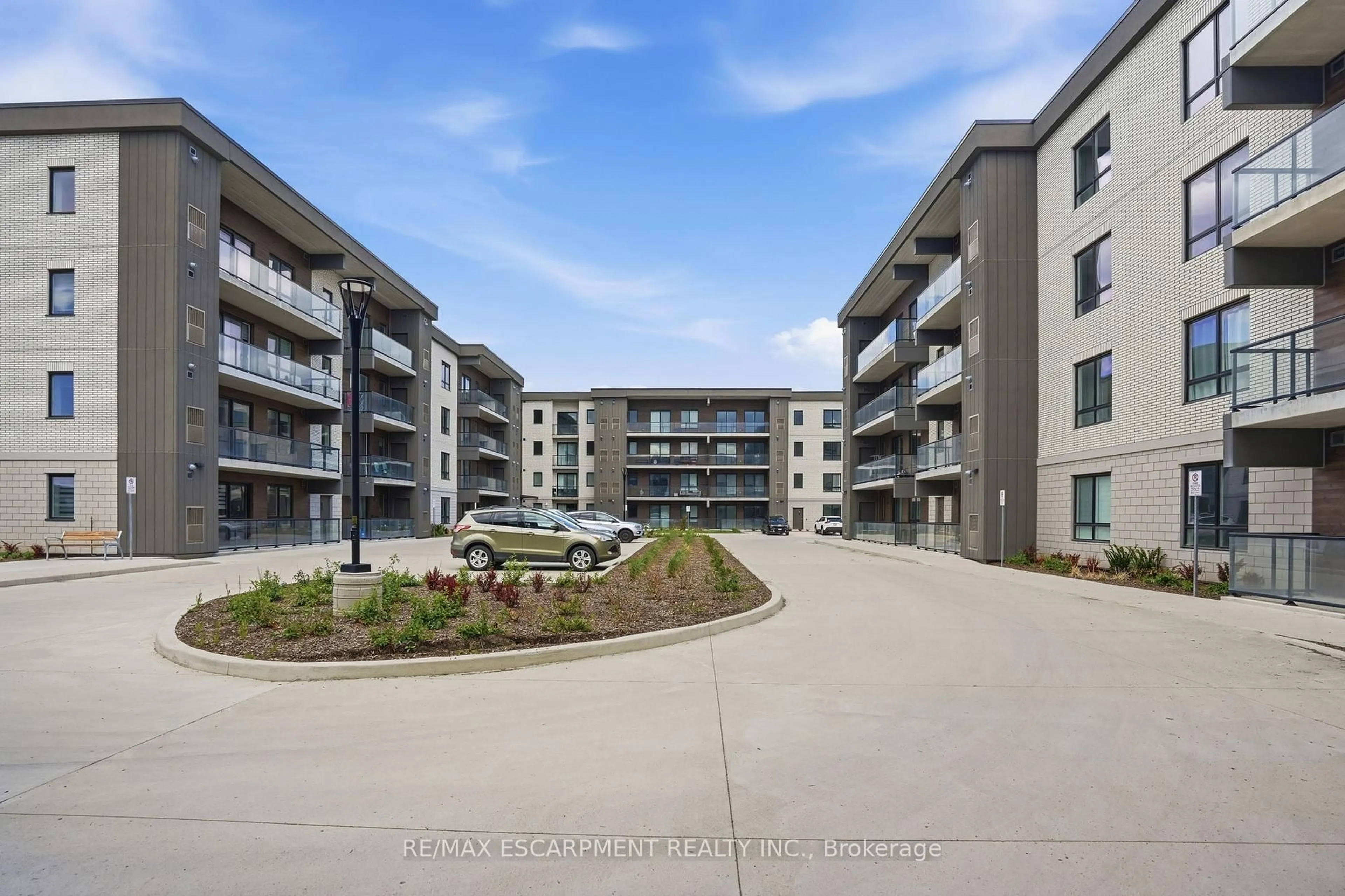 A pic from outside/outdoor area/front of a property/back of a property/a pic from drone, unknown for 7549B Kalar Rd #315, Niagara Falls Ontario L2H 3W7