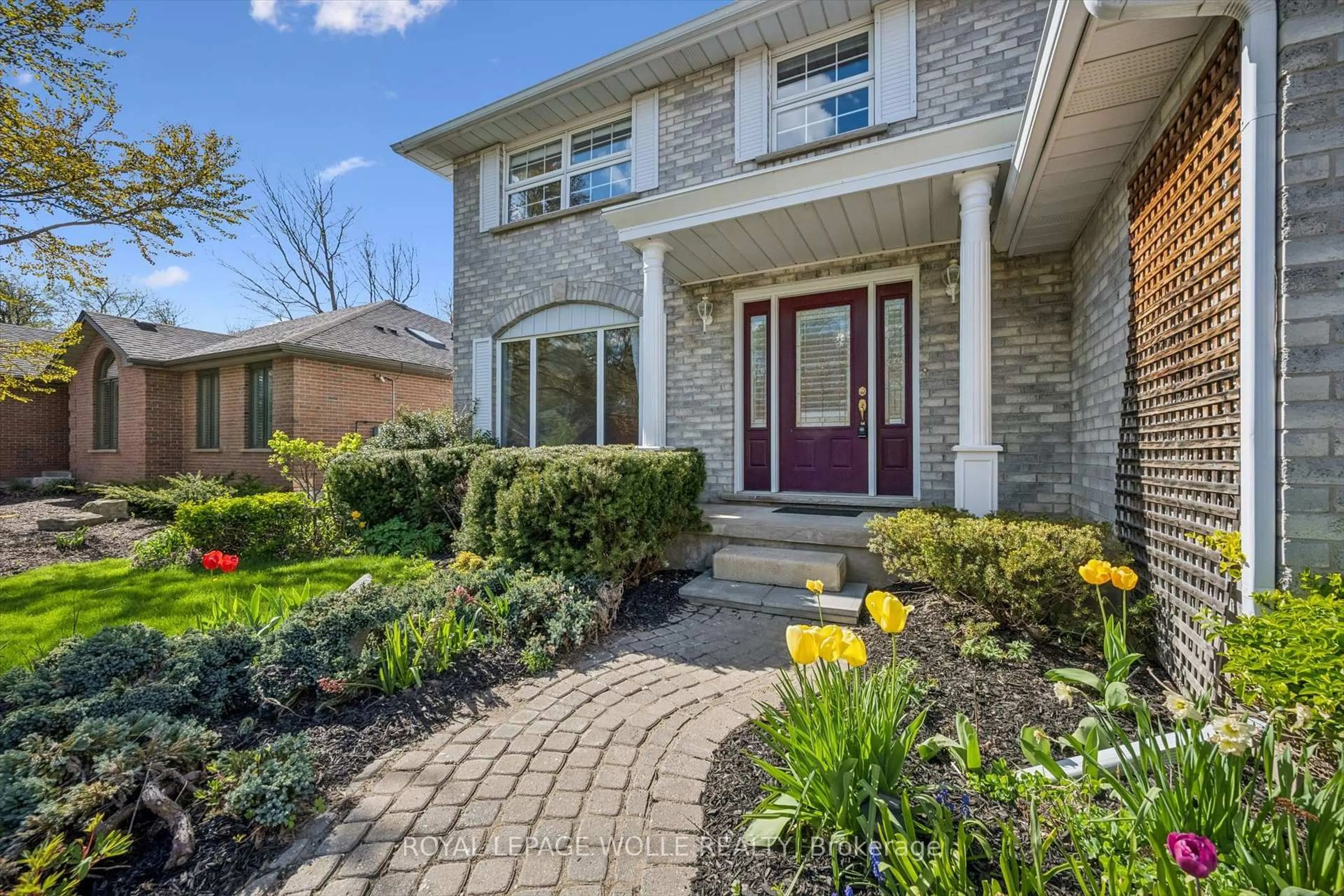 Home with brick exterior material, street for 363 Northlake Dr, Waterloo Ontario N2V 1W6
