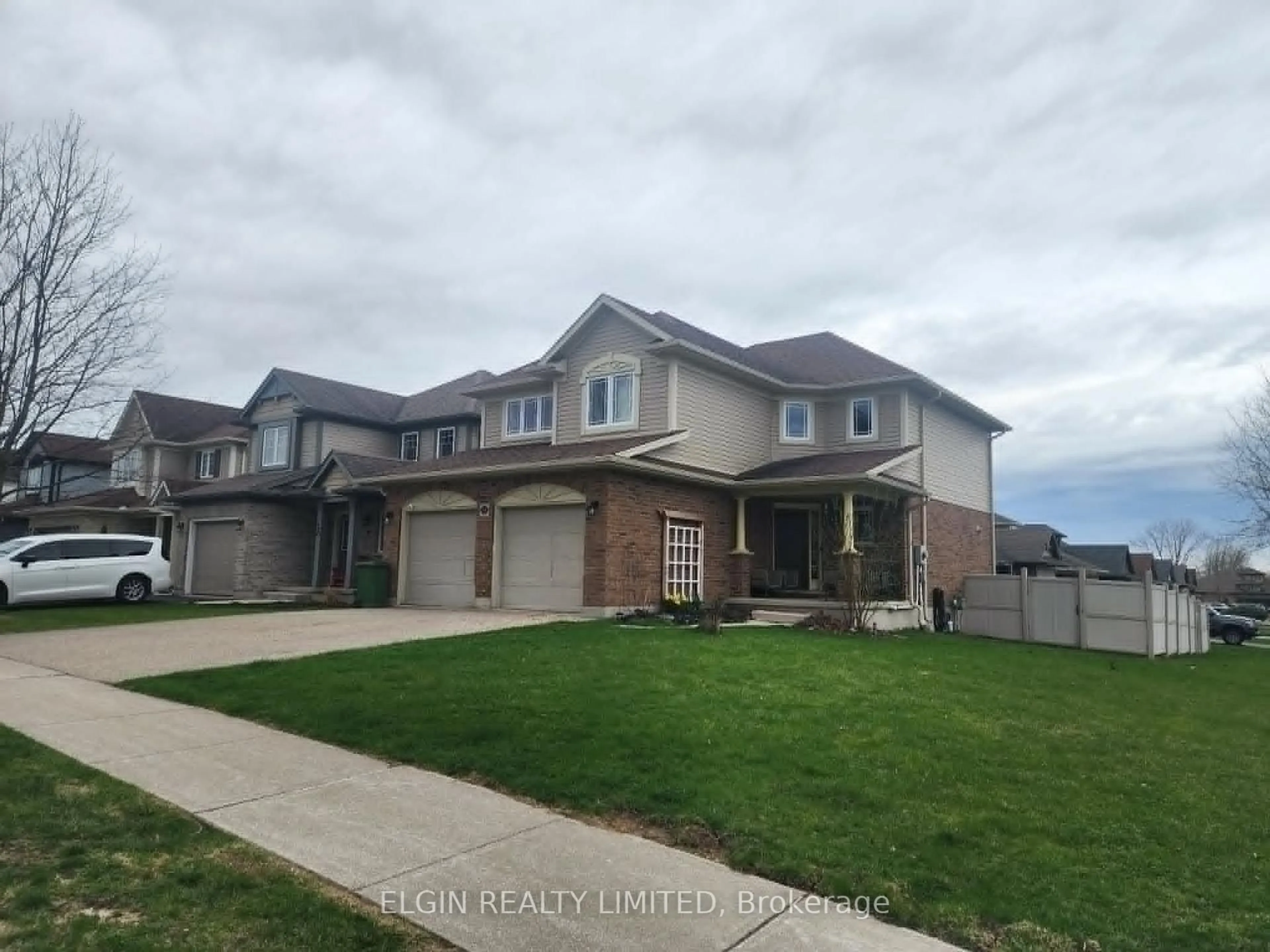 Unknown for 18 Peach Tree Blvd, St. Thomas Ontario N5R 1L2