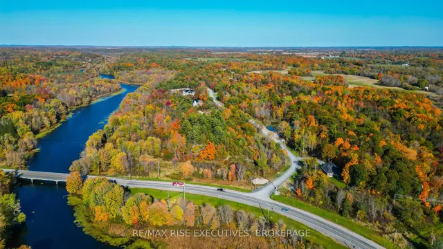 B1 HETU Rd, Front of Leeds & Seeleys Bay 3