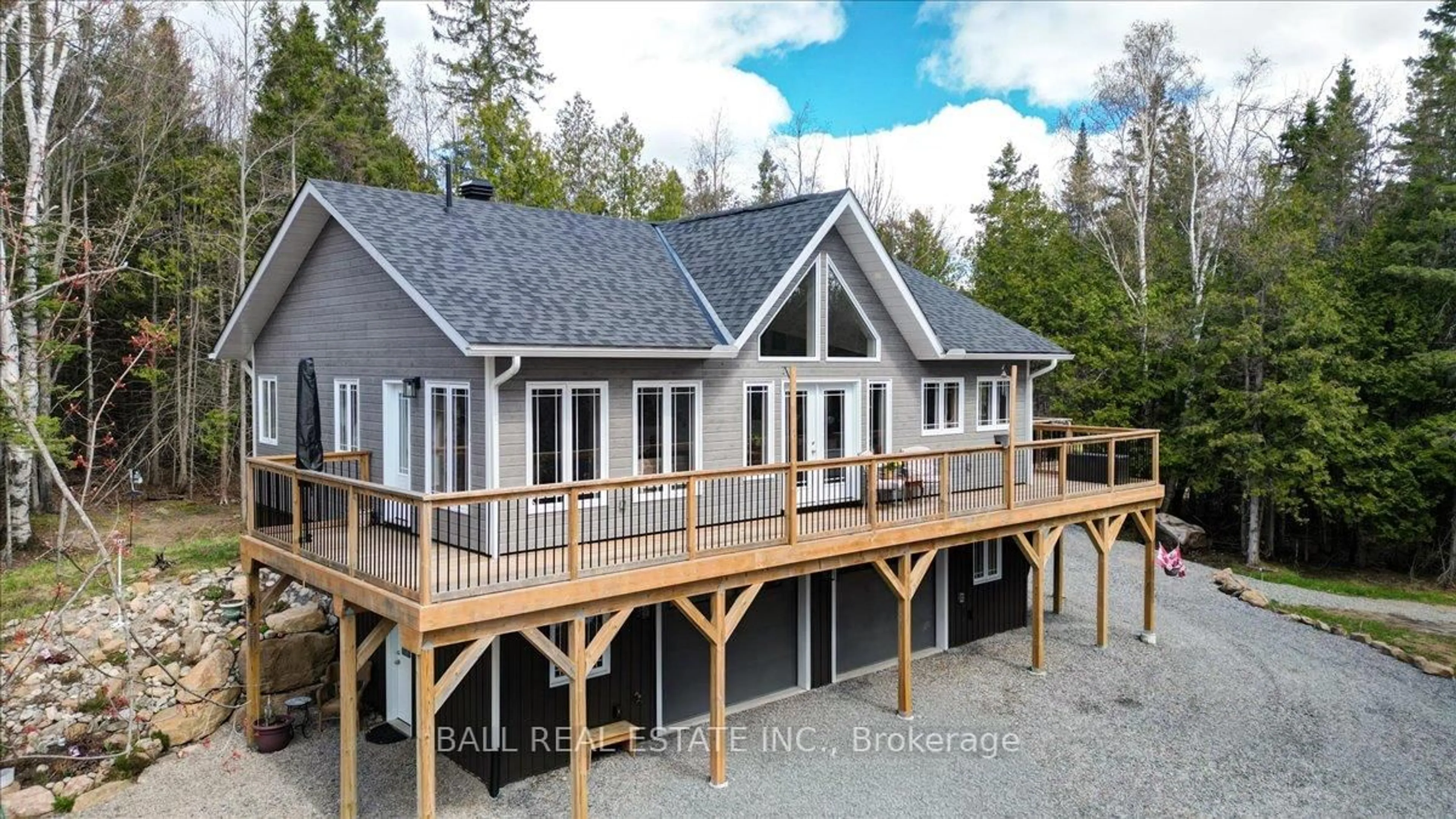 Home with vinyl exterior material, water/lake/river/ocean view for 1404 Hybla Rd, Bancroft Ontario K0L 1C0