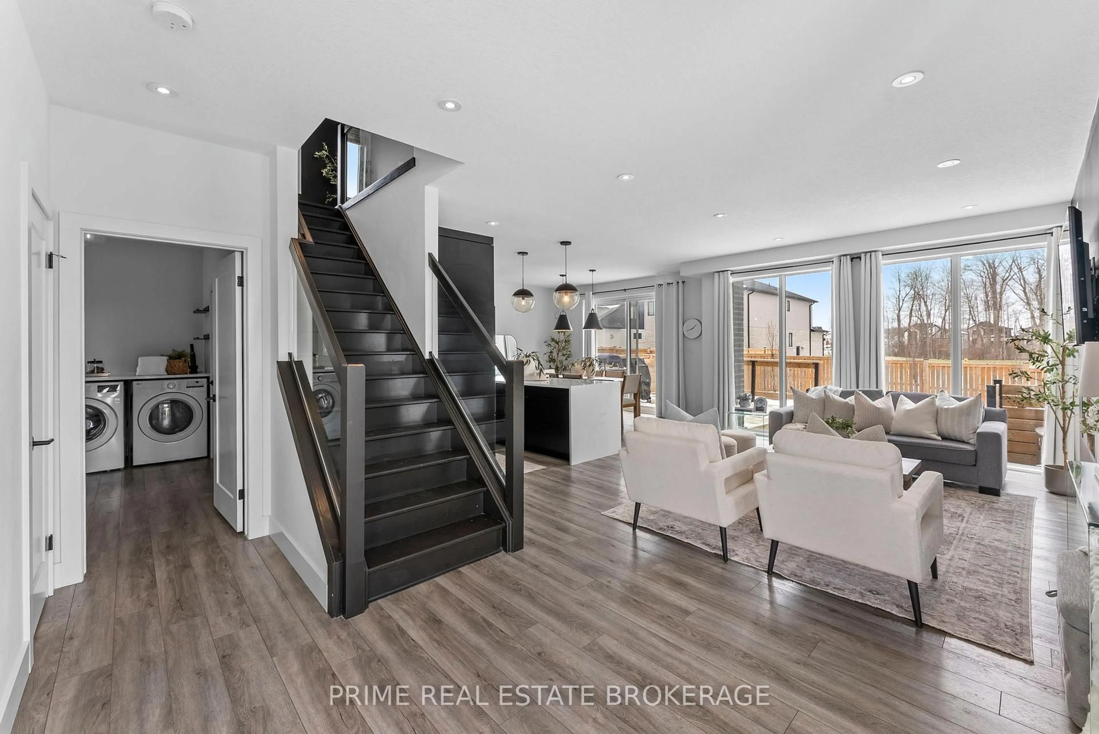 Open concept kitchen, unknown for 1577 Applerock Ave, London North Ontario N6G 0X5