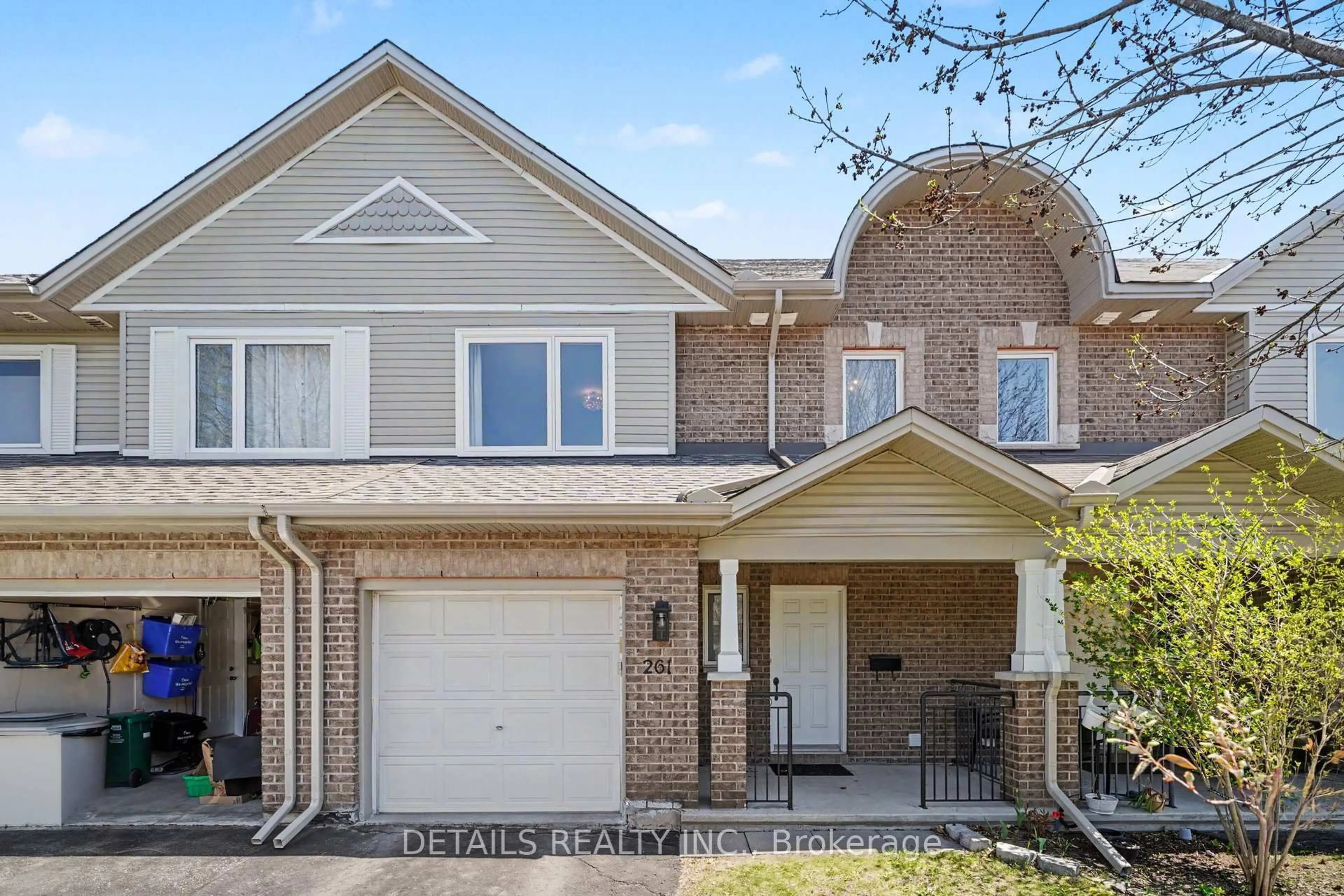 Home with brick exterior material, street for 261 Parkin Circ, Ottawa Ontario K1T 4G8