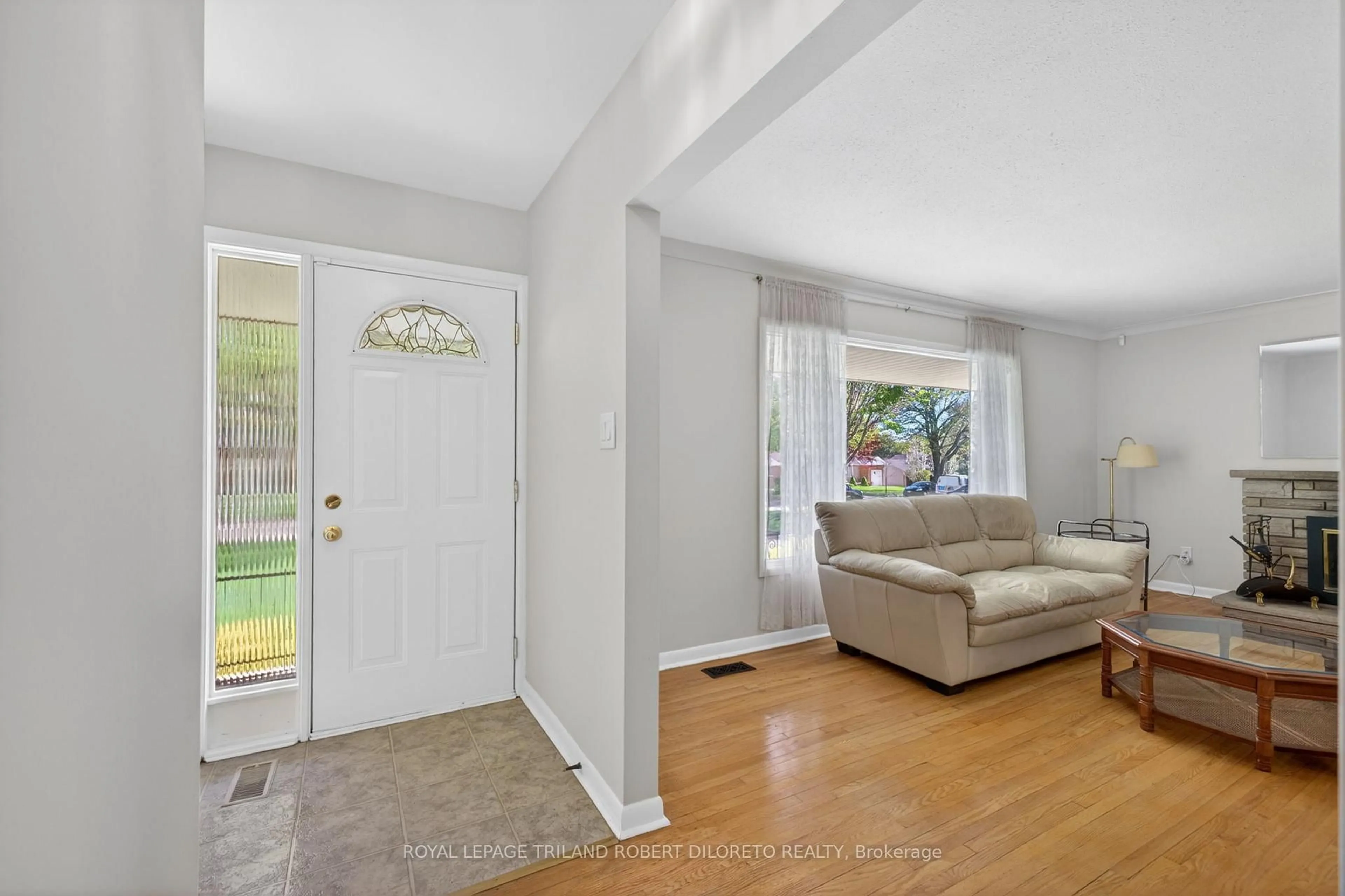 Unknown for 25 Regency Rd, London North Ontario N6H 4A7