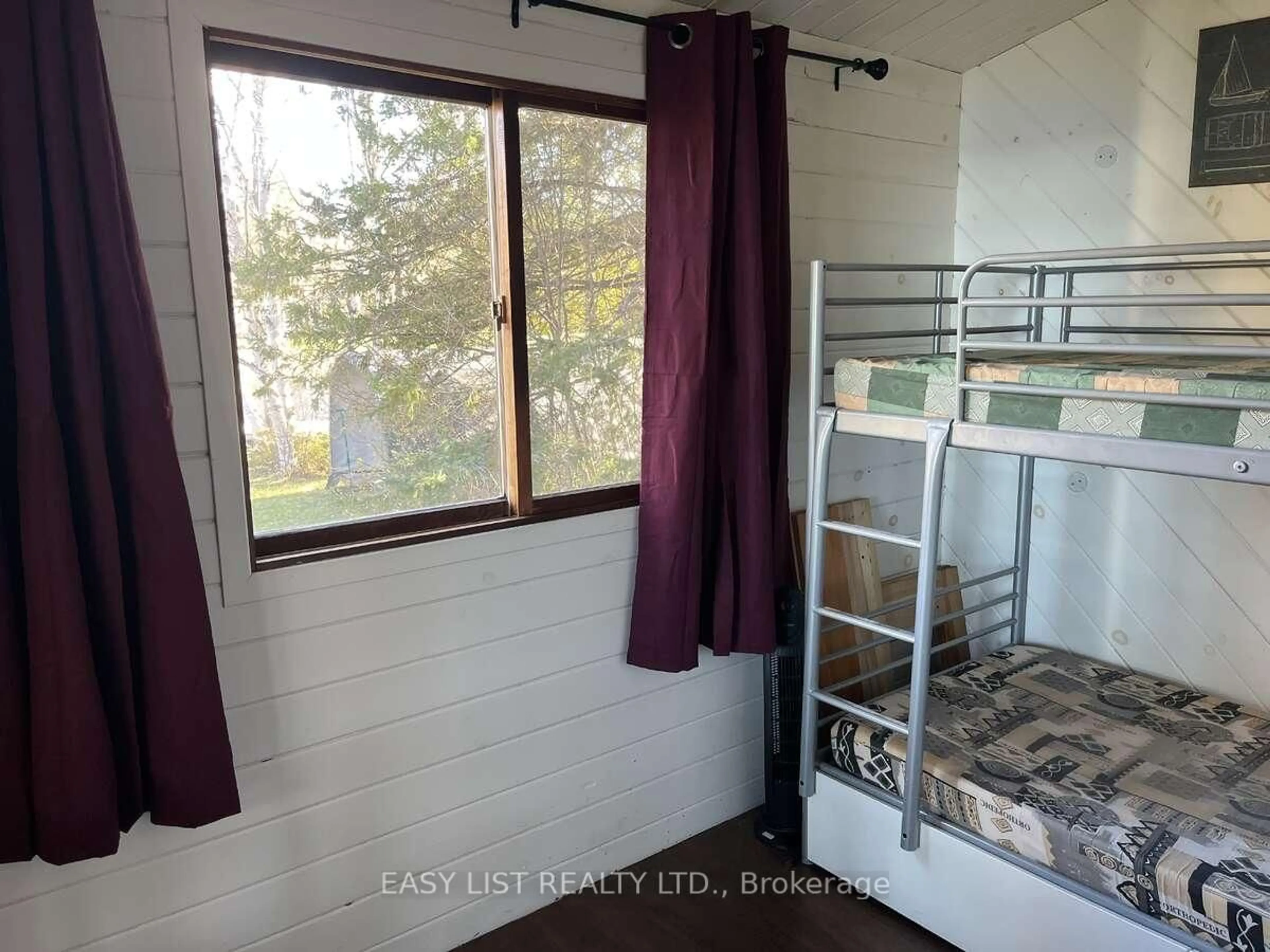 Bedroom with bed, unknown for 16 Leaside Dr, The Archipelago Ontario P0G 1G0
